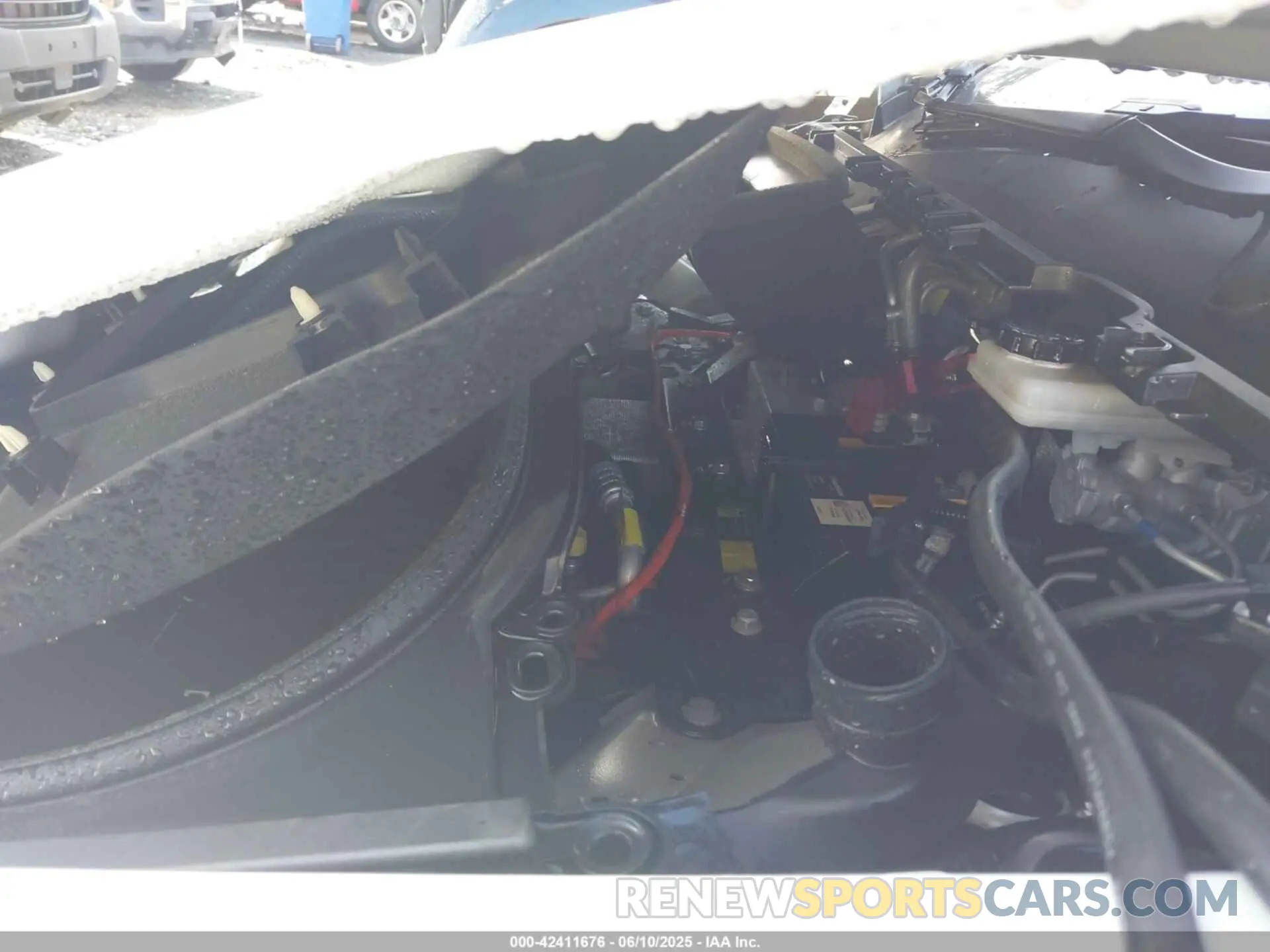 10 Photograph of a damaged car 5YJYGDEE5MF184000 TESLA MODEL Y 2021