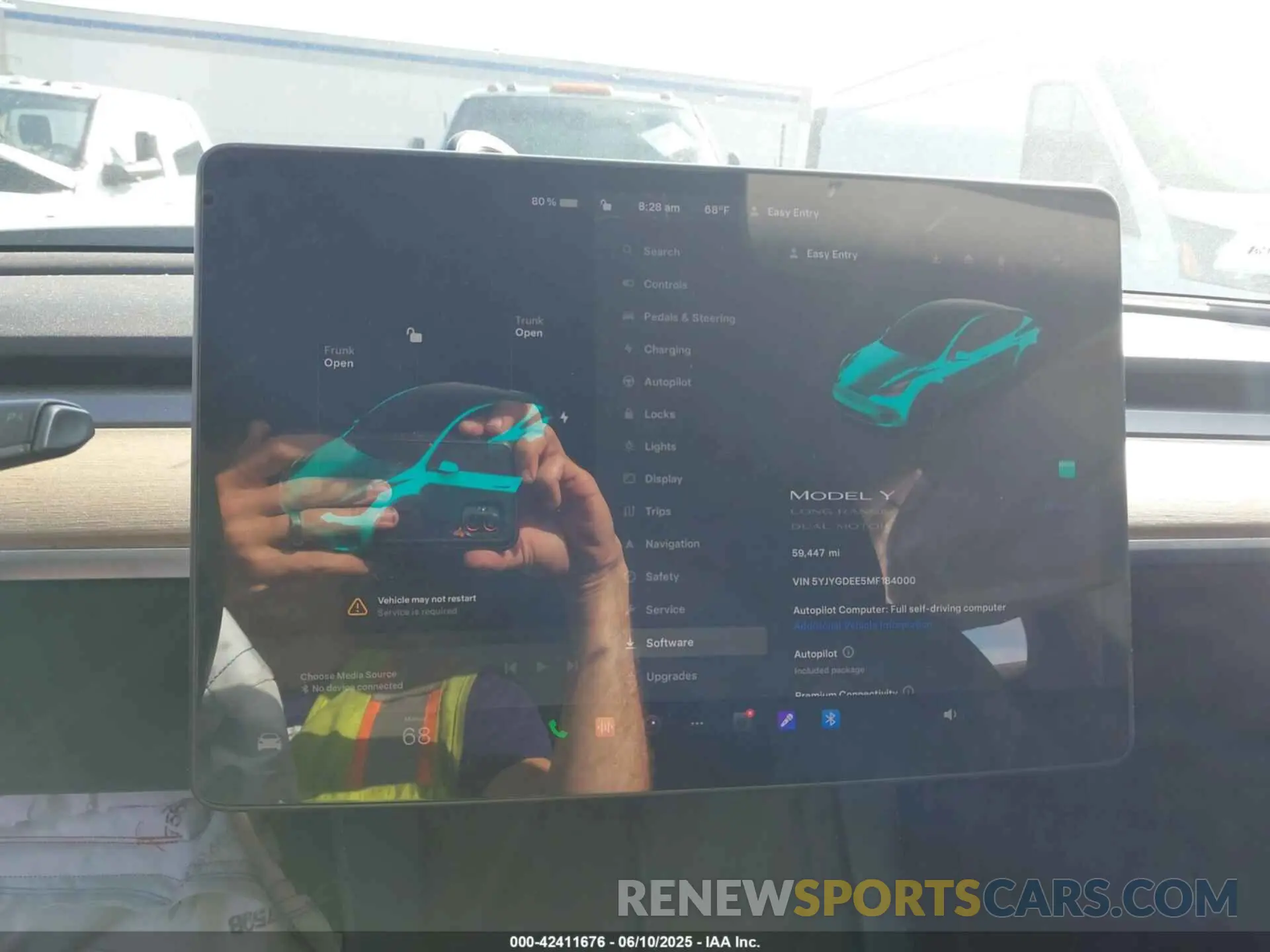 18 Photograph of a damaged car 5YJYGDEE5MF184000 TESLA MODEL Y 2021