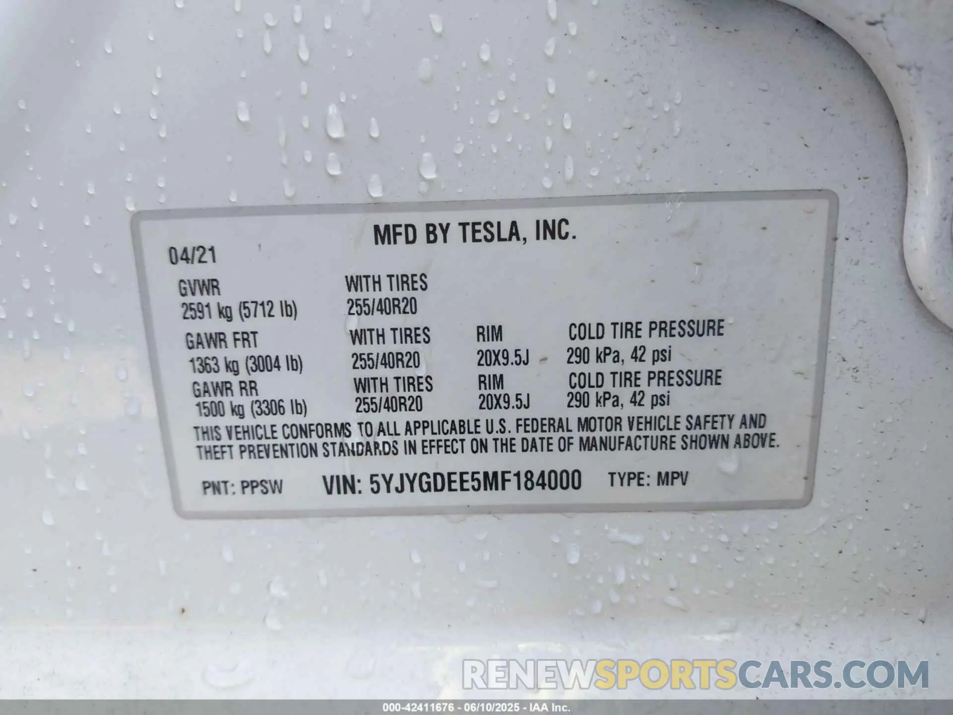 9 Photograph of a damaged car 5YJYGDEE5MF184000 TESLA MODEL Y 2021
