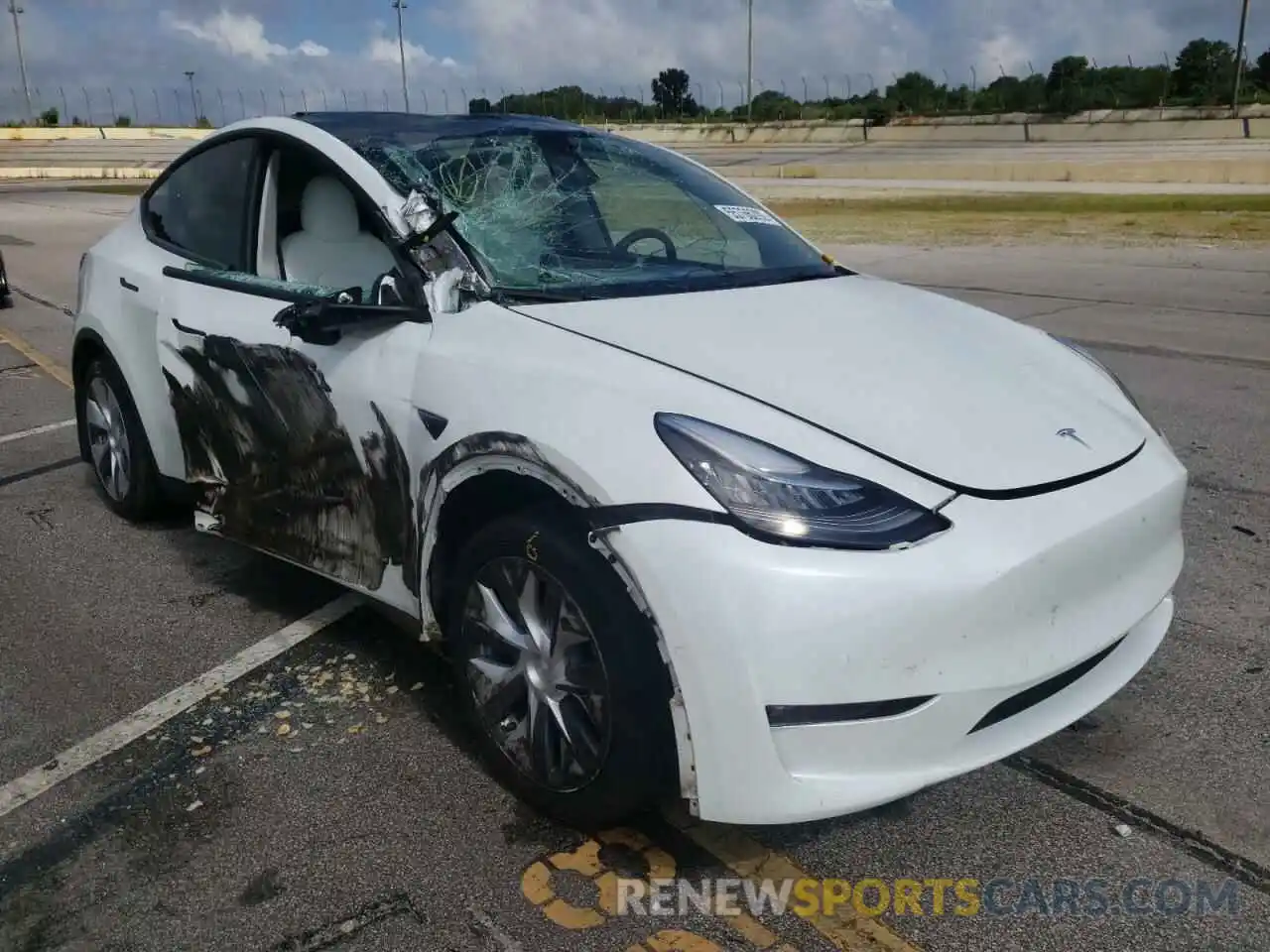 1 Photograph of a damaged car 5YJYGDEE5MF187401 TESLA MODEL Y 2021