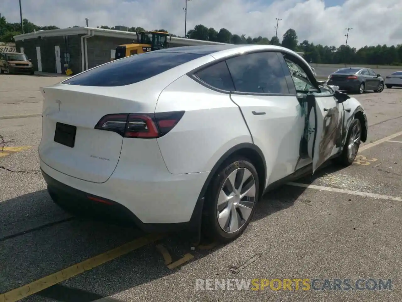 4 Photograph of a damaged car 5YJYGDEE5MF187401 TESLA MODEL Y 2021