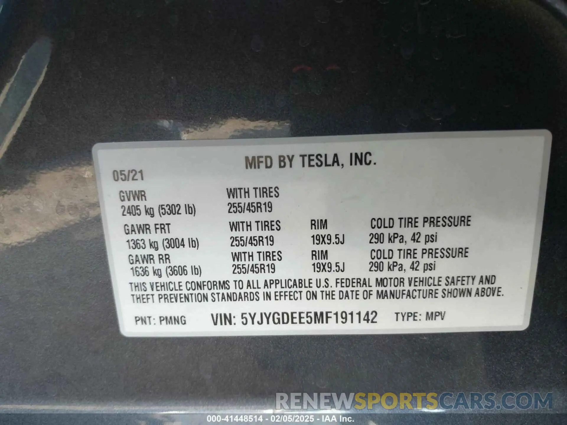 9 Photograph of a damaged car 5YJYGDEE5MF191142 TESLA MODEL Y 2021