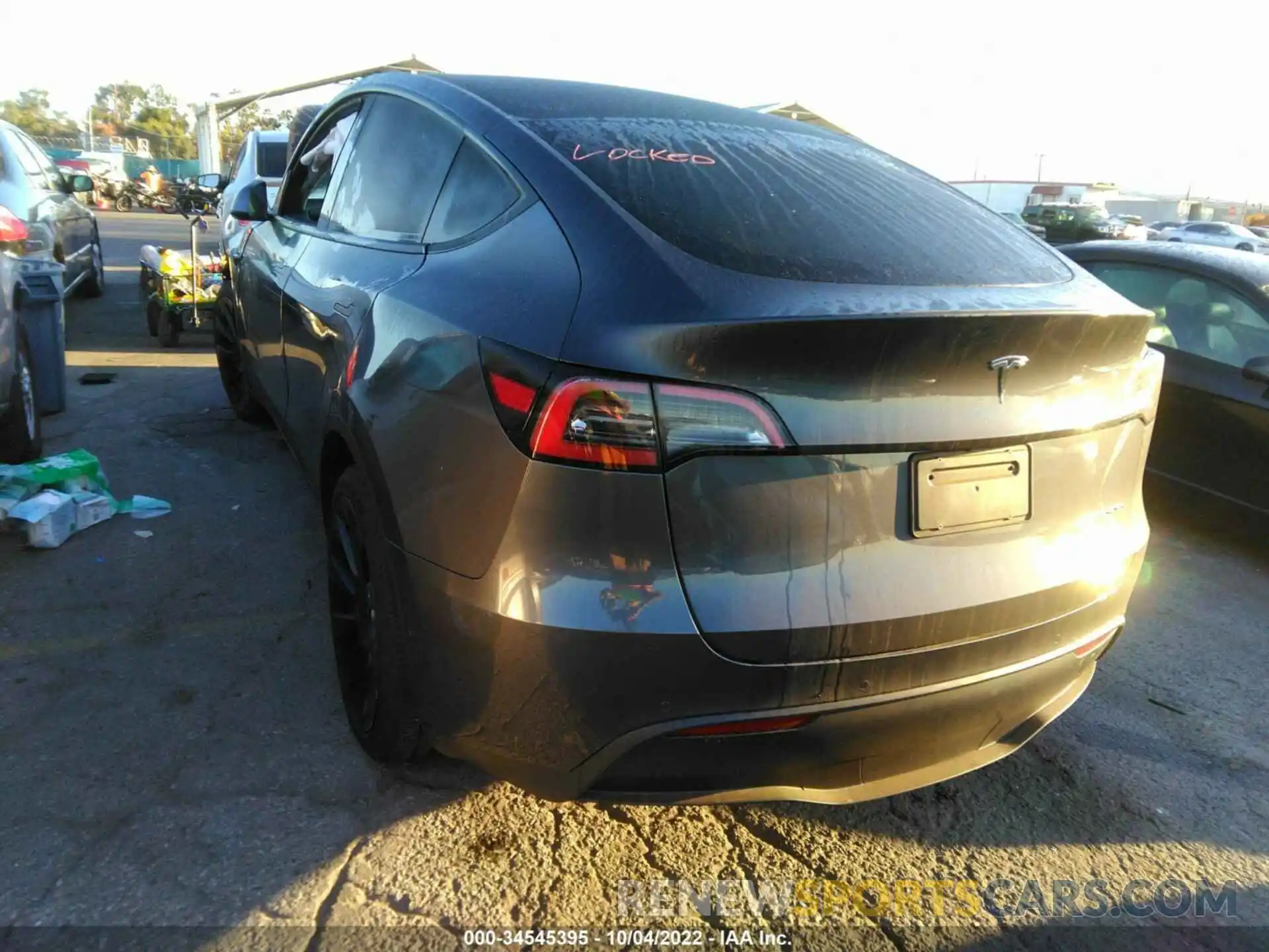 3 Photograph of a damaged car 5YJYGDEE5MF199757 TESLA MODEL Y 2021