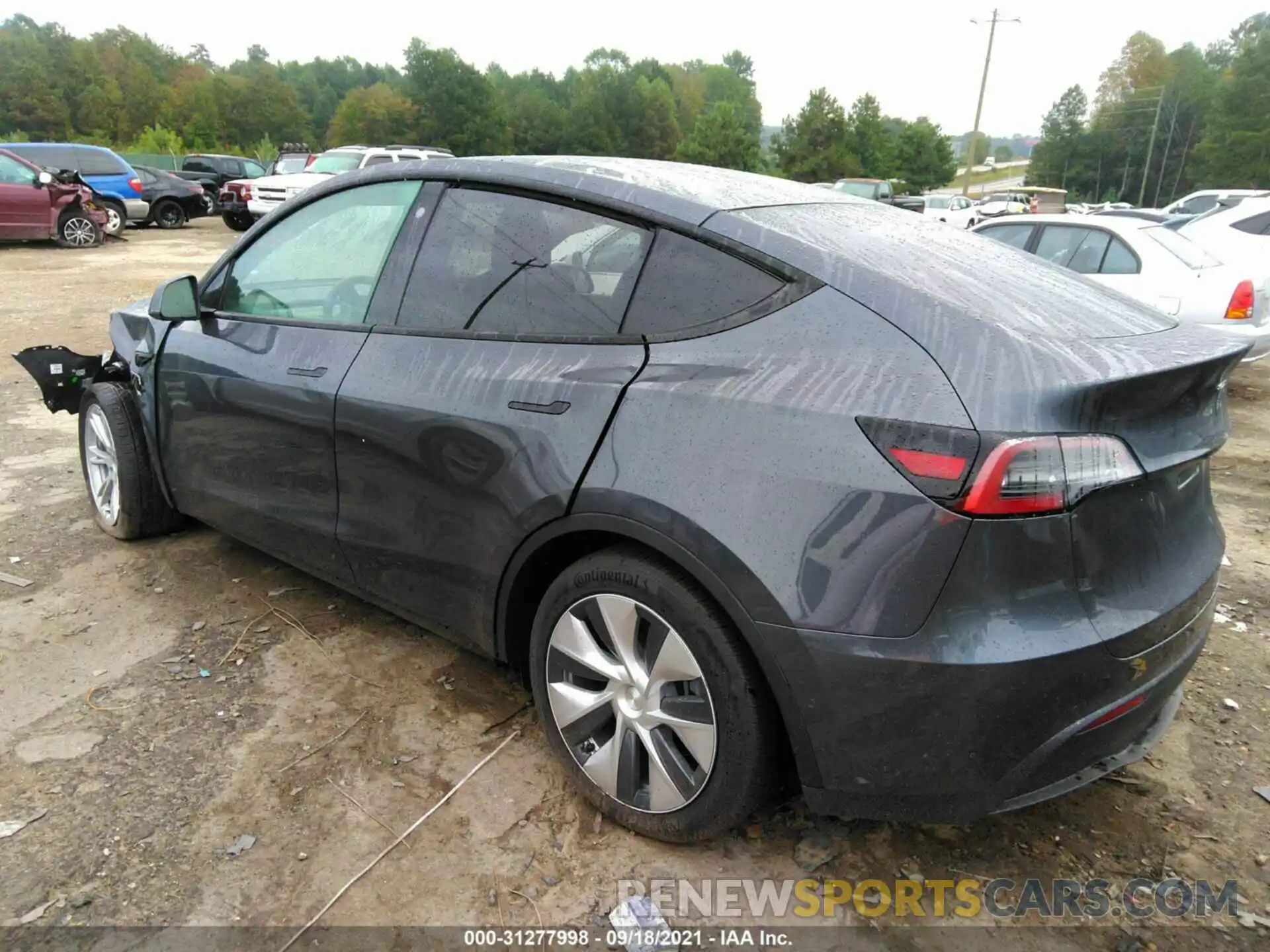 3 Photograph of a damaged car 5YJYGDEE5MF200969 TESLA MODEL Y 2021