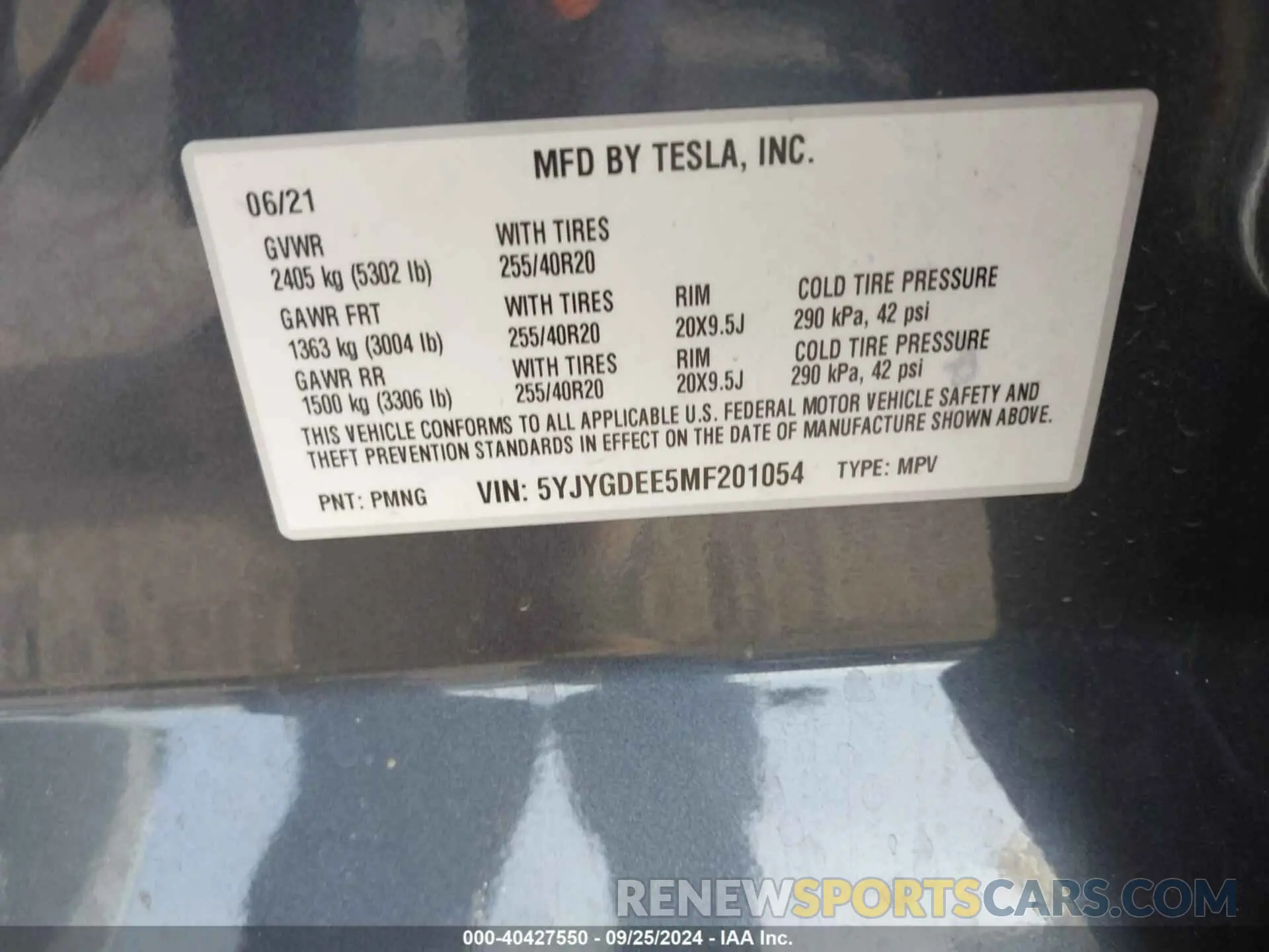 9 Photograph of a damaged car 5YJYGDEE5MF201054 TESLA MODEL Y 2021