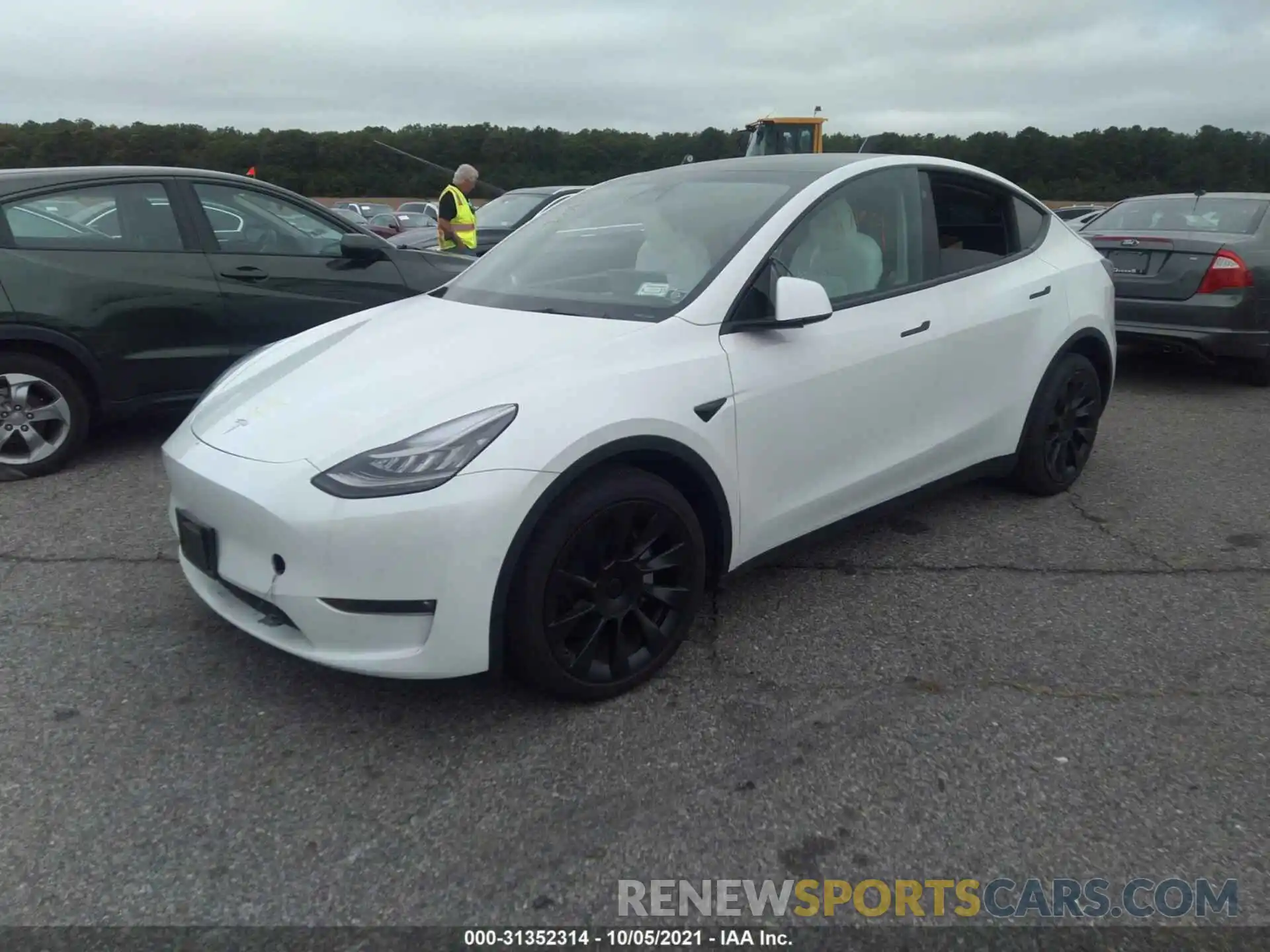 2 Photograph of a damaged car 5YJYGDEE5MF202446 TESLA MODEL Y 2021