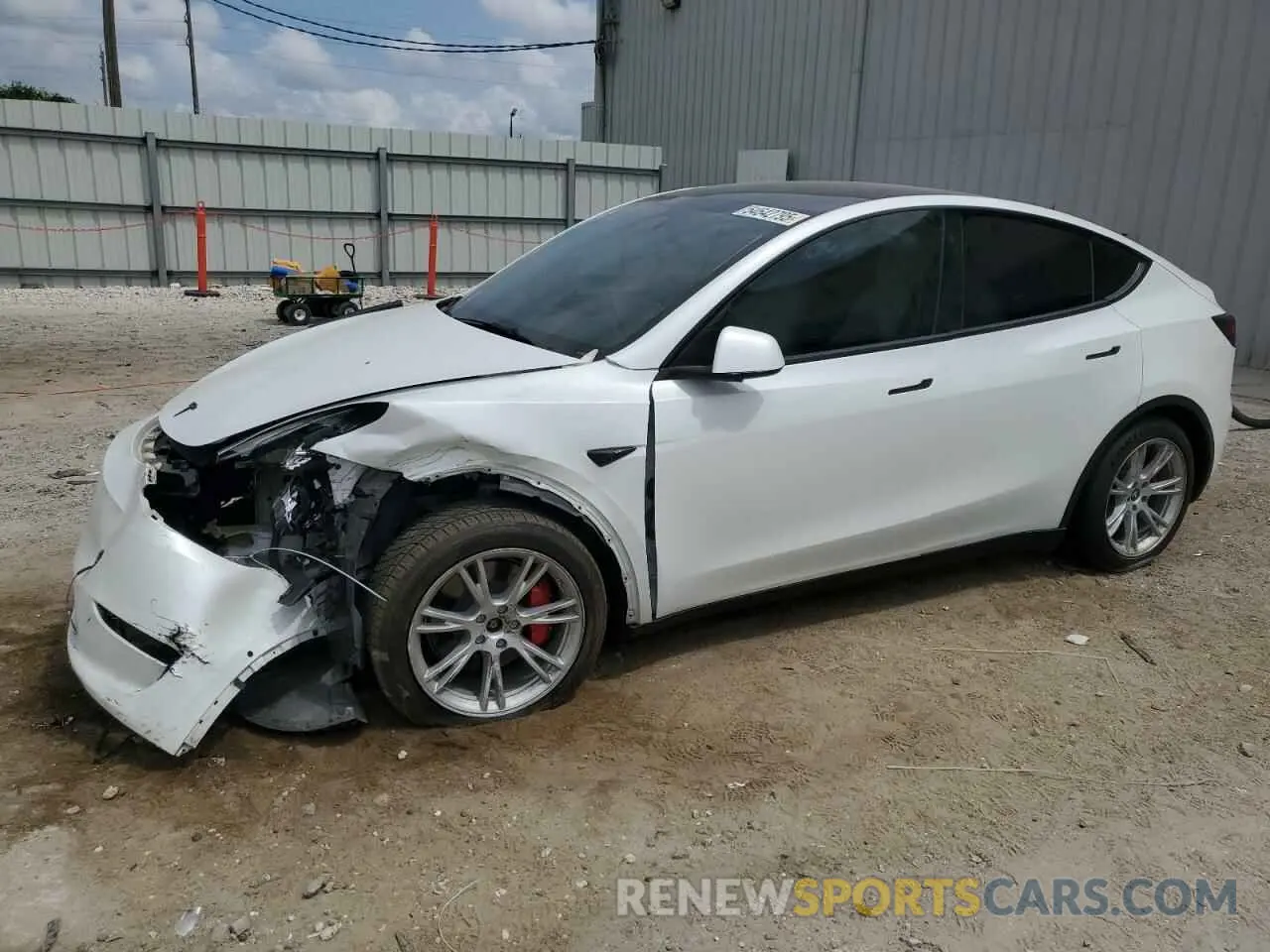 1 Photograph of a damaged car 5YJYGDEE5MF203130 TESLA MODEL Y 2021