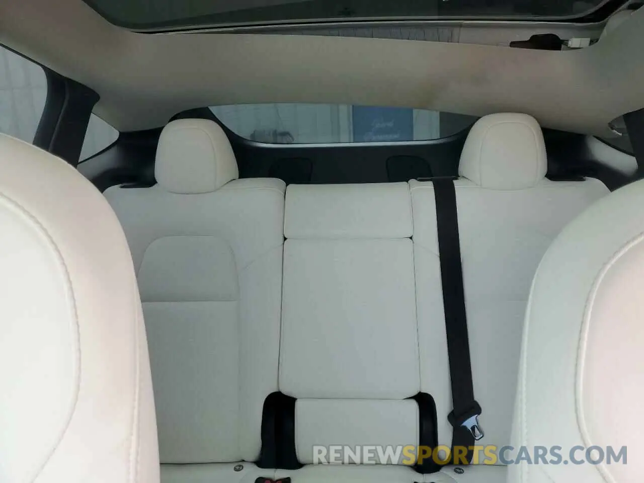 10 Photograph of a damaged car 5YJYGDEE5MF203130 TESLA MODEL Y 2021