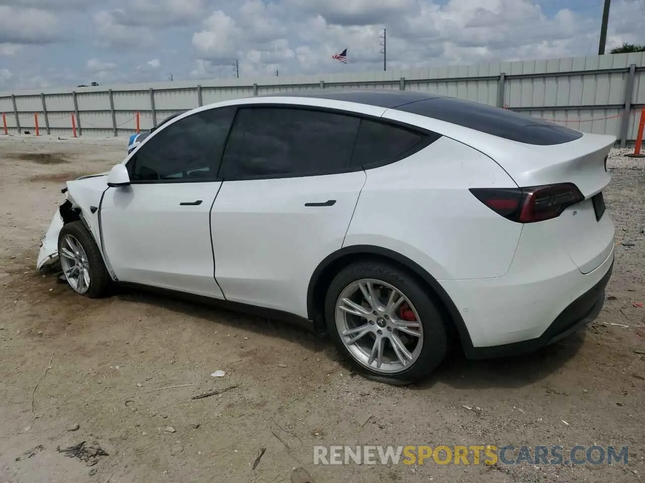 2 Photograph of a damaged car 5YJYGDEE5MF203130 TESLA MODEL Y 2021