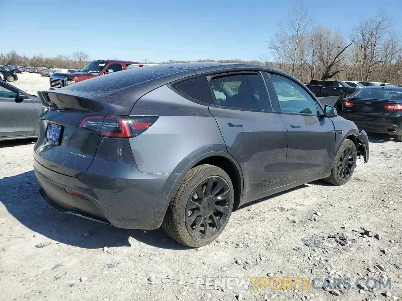 3 Photograph of a damaged car 5YJYGDEE5MF211051 TESLA MODEL Y 2021