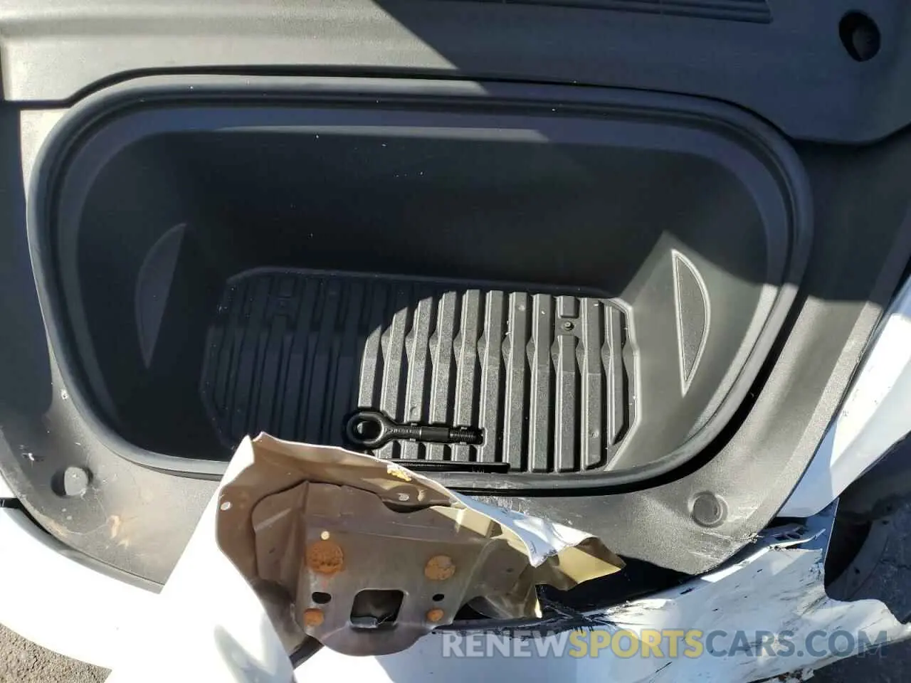 11 Photograph of a damaged car 5YJYGDEE5MF233499 TESLA MODEL Y 2021