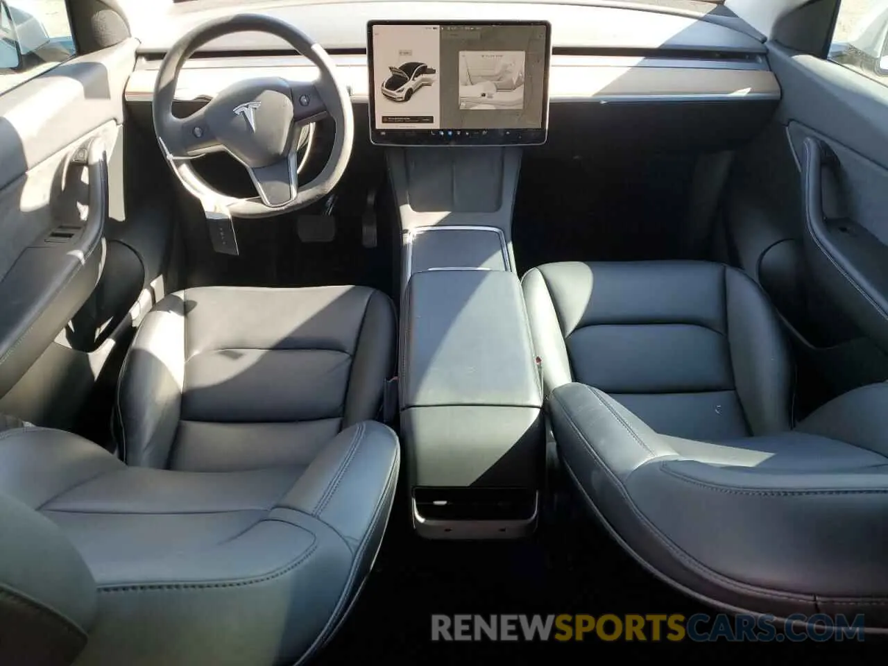 8 Photograph of a damaged car 5YJYGDEE5MF233499 TESLA MODEL Y 2021