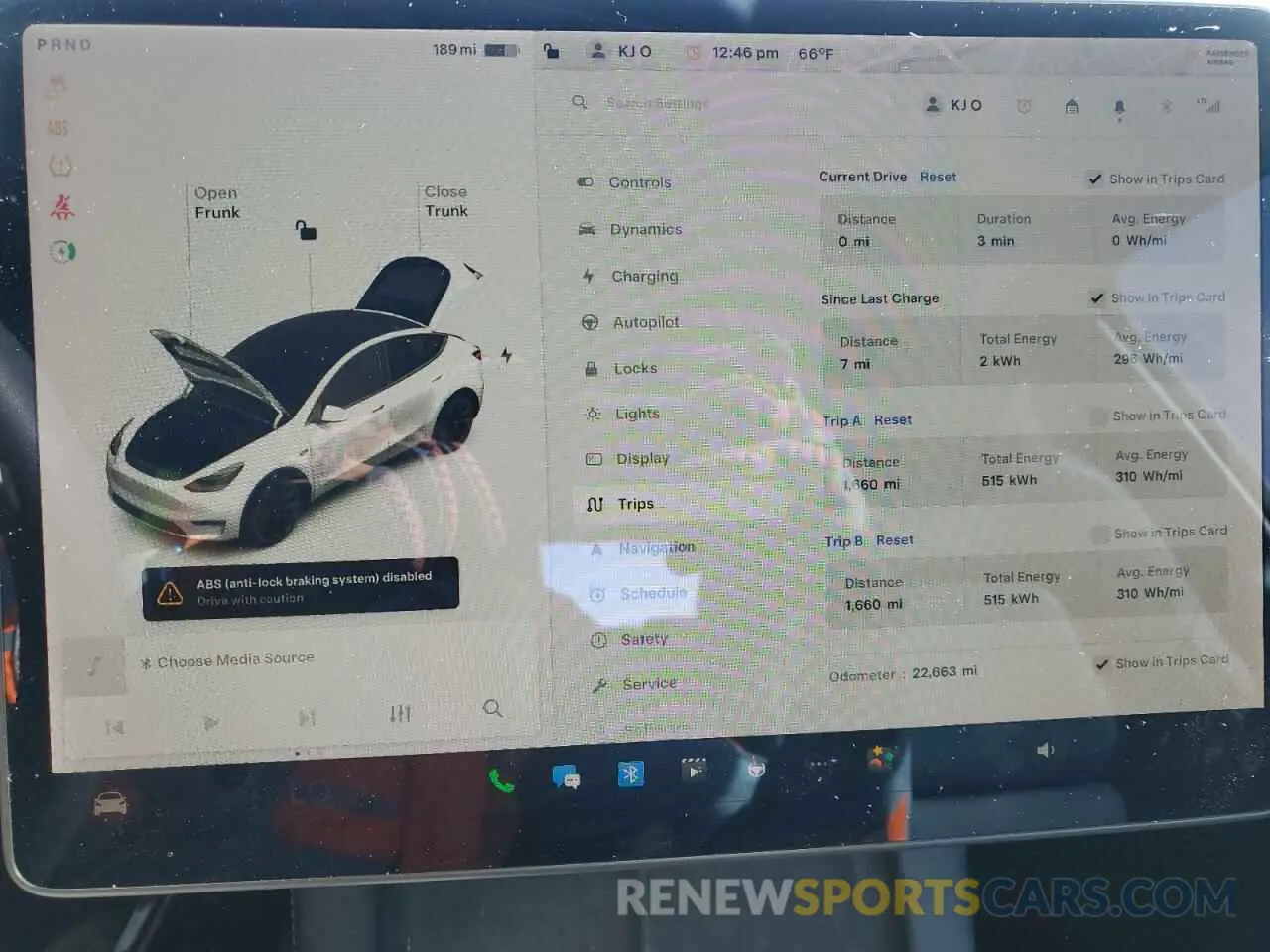 9 Photograph of a damaged car 5YJYGDEE5MF233499 TESLA MODEL Y 2021