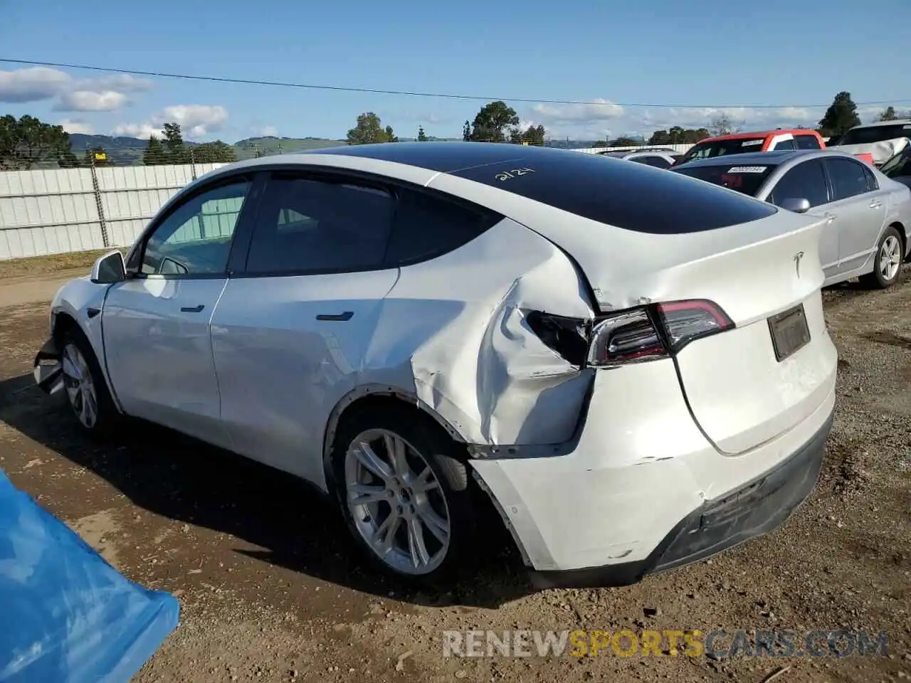 2 Photograph of a damaged car 5YJYGDEE5MF239514 TESLA MODEL Y 2021