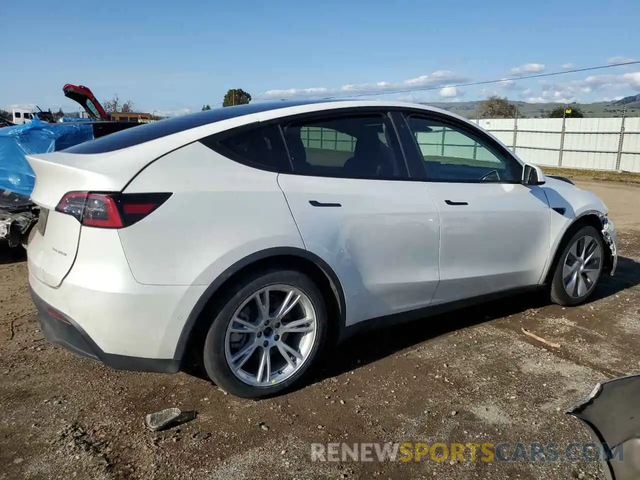 3 Photograph of a damaged car 5YJYGDEE5MF239514 TESLA MODEL Y 2021