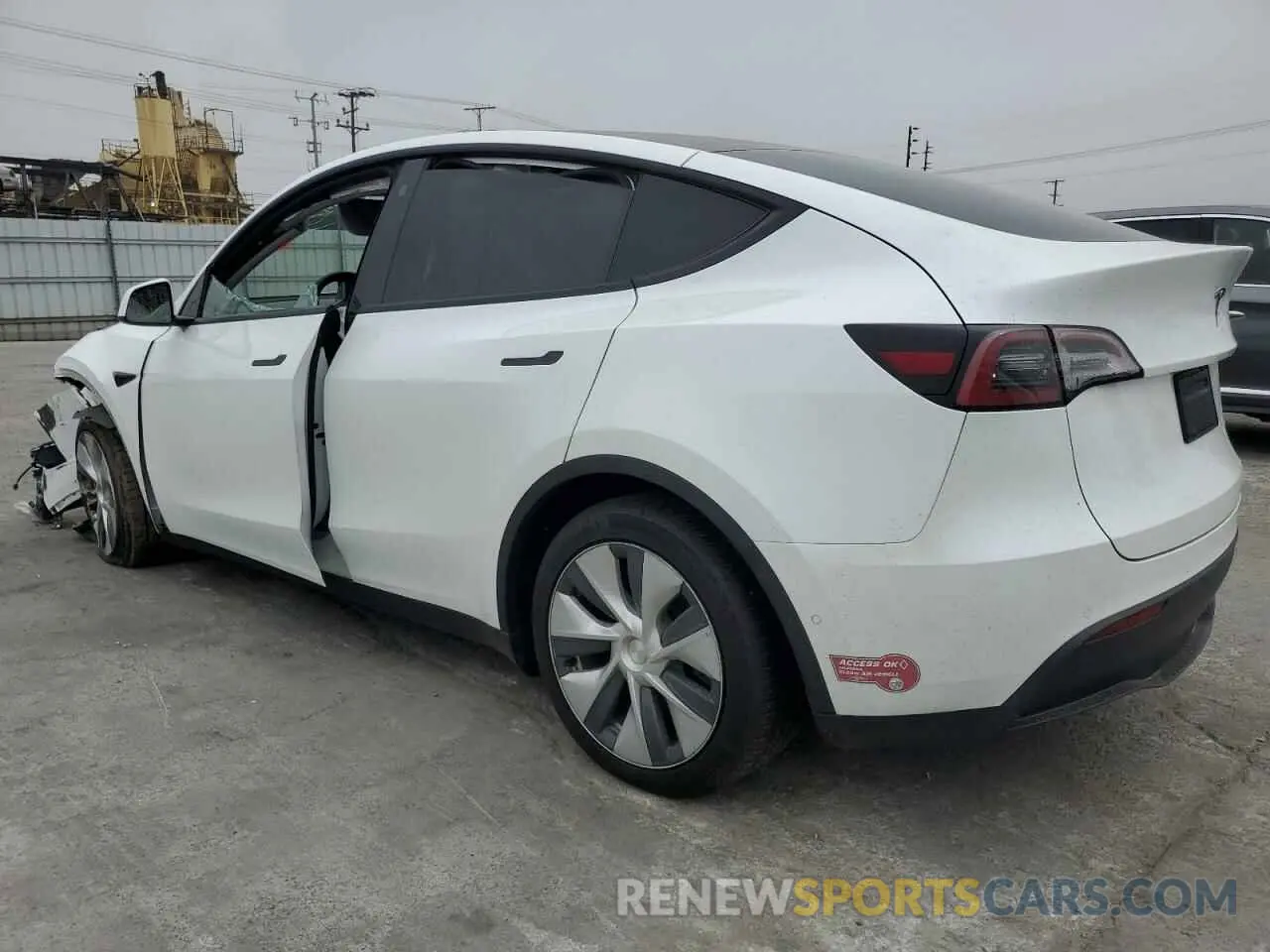 2 Photograph of a damaged car 5YJYGDEE5MF259729 TESLA MODEL Y 2021