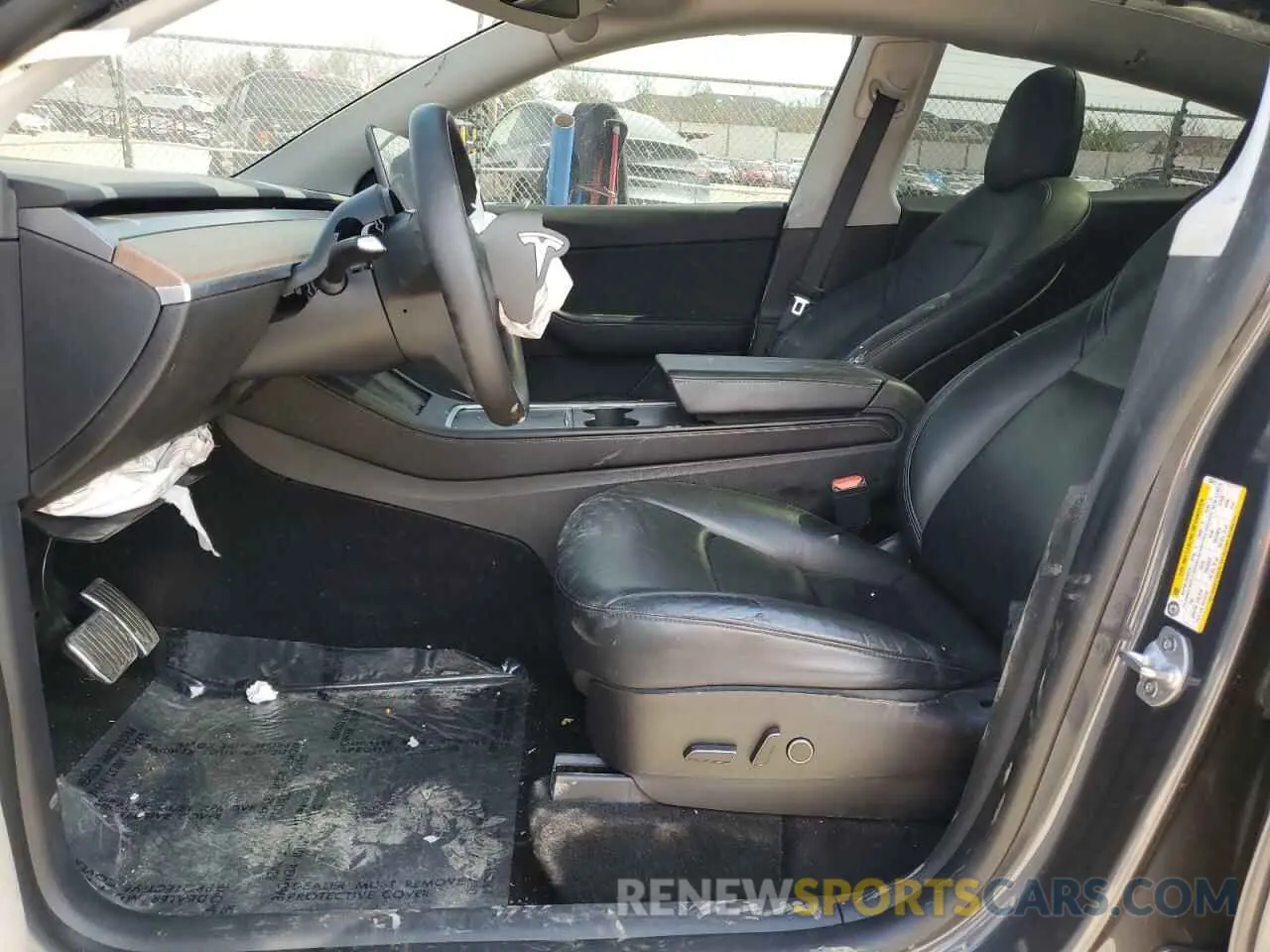 7 Photograph of a damaged car 5YJYGDEE5MF260475 TESLA MODEL Y 2021