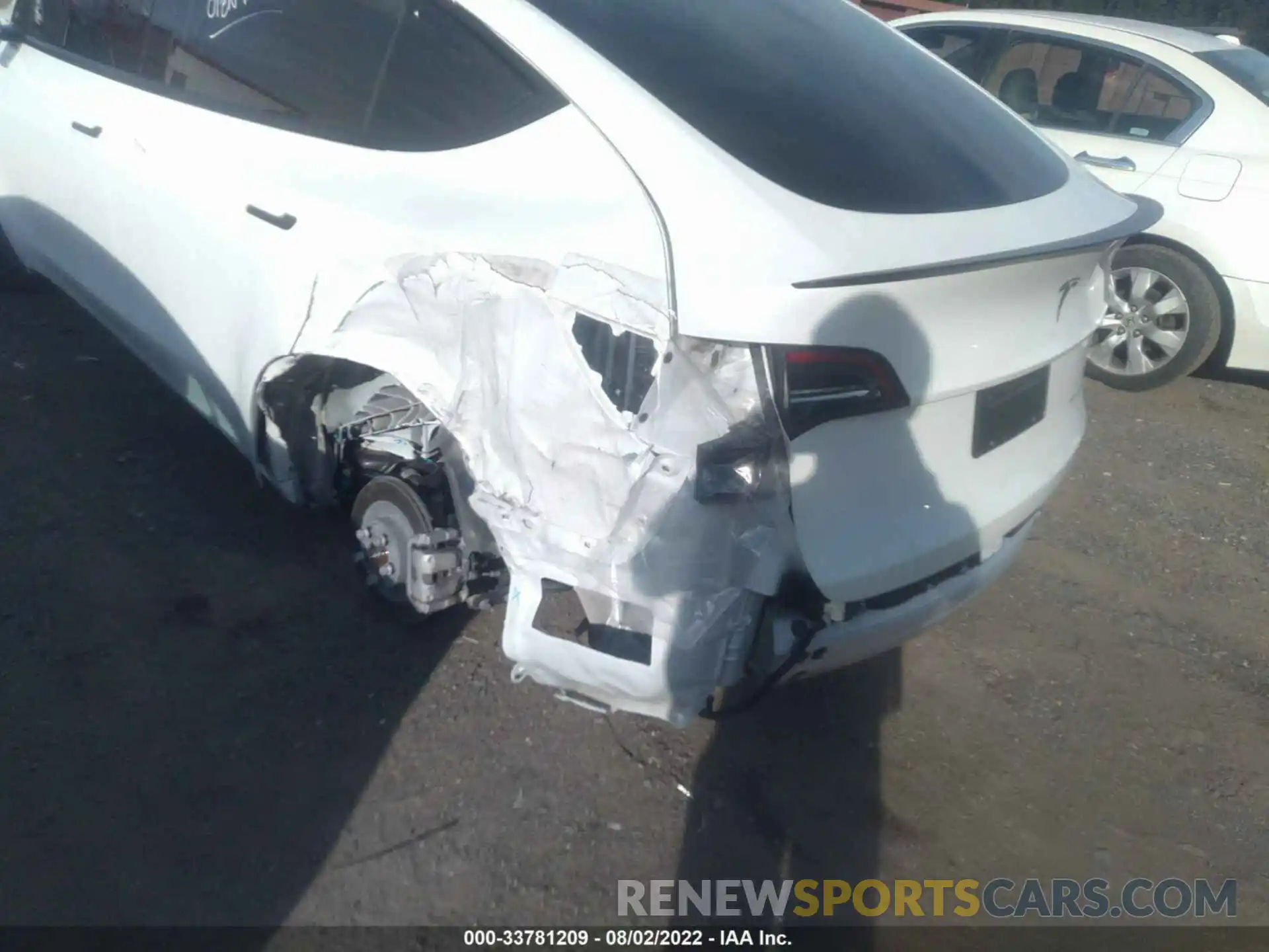 6 Photograph of a damaged car 5YJYGDEE5MF265353 TESLA MODEL Y 2021