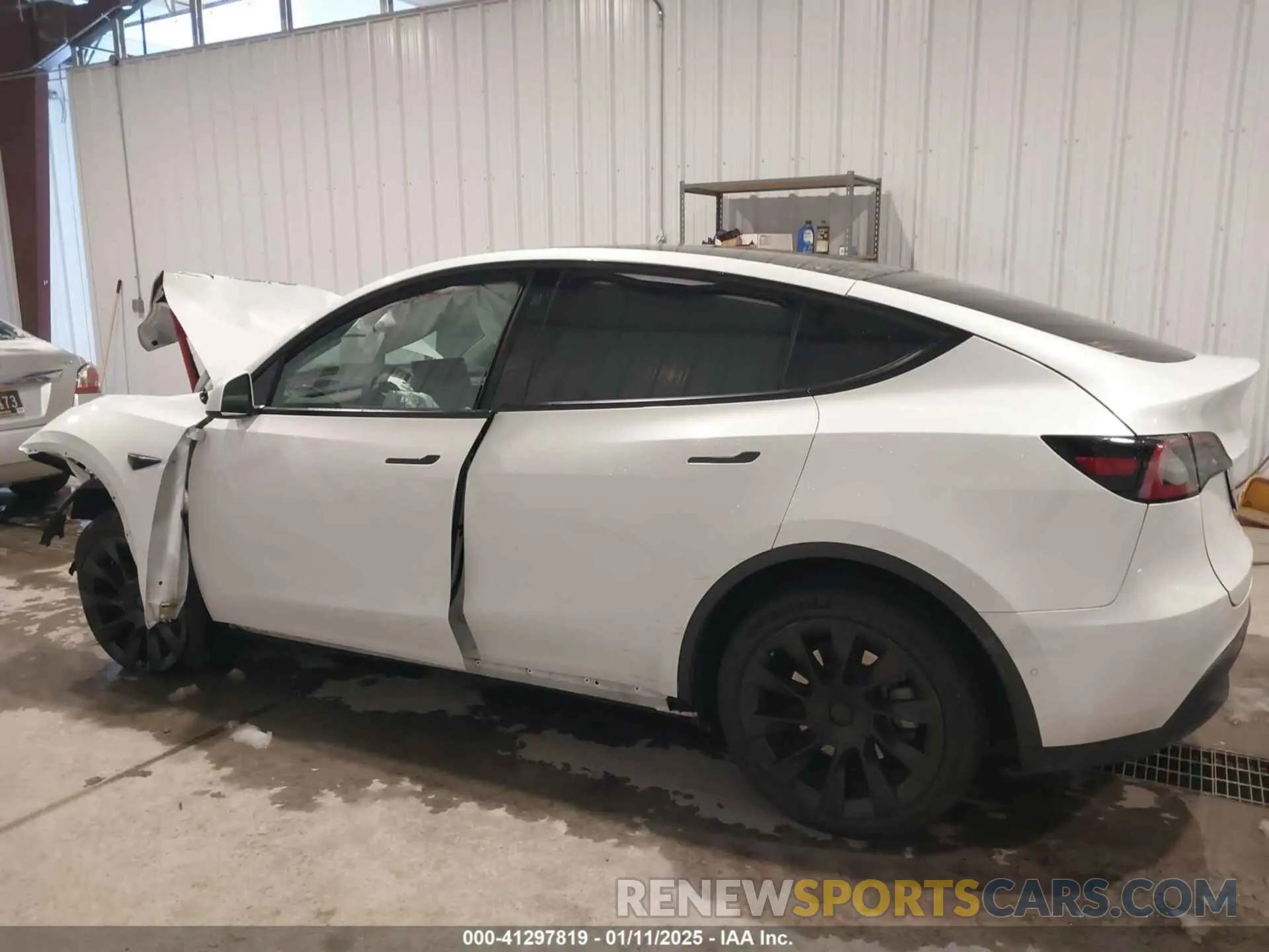 14 Photograph of a damaged car 5YJYGDEE5MF266034 TESLA MODEL Y 2021