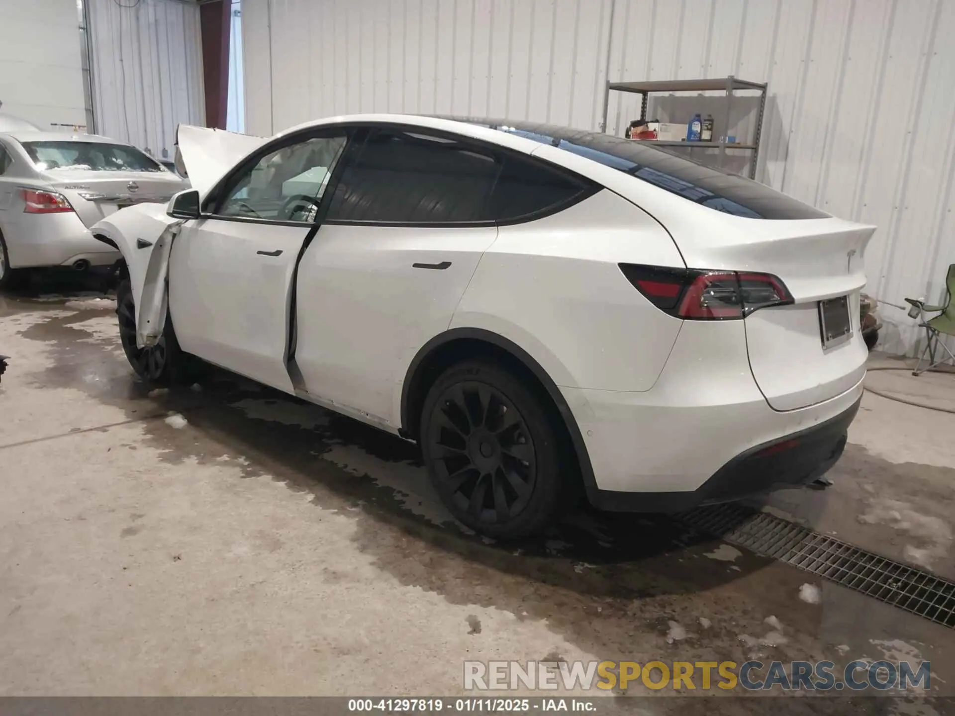 3 Photograph of a damaged car 5YJYGDEE5MF266034 TESLA MODEL Y 2021