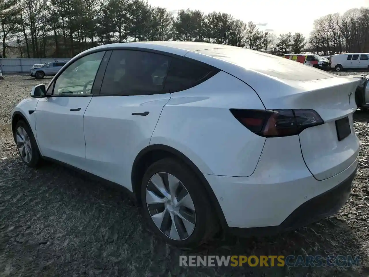 2 Photograph of a damaged car 5YJYGDEE5MF280872 TESLA MODEL Y 2021