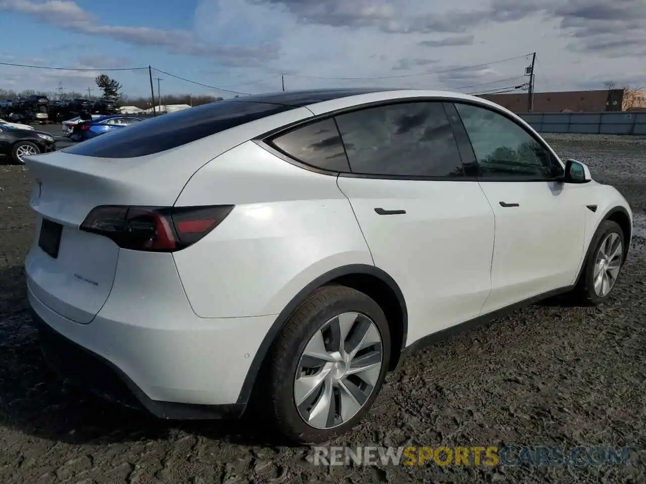 3 Photograph of a damaged car 5YJYGDEE5MF280872 TESLA MODEL Y 2021