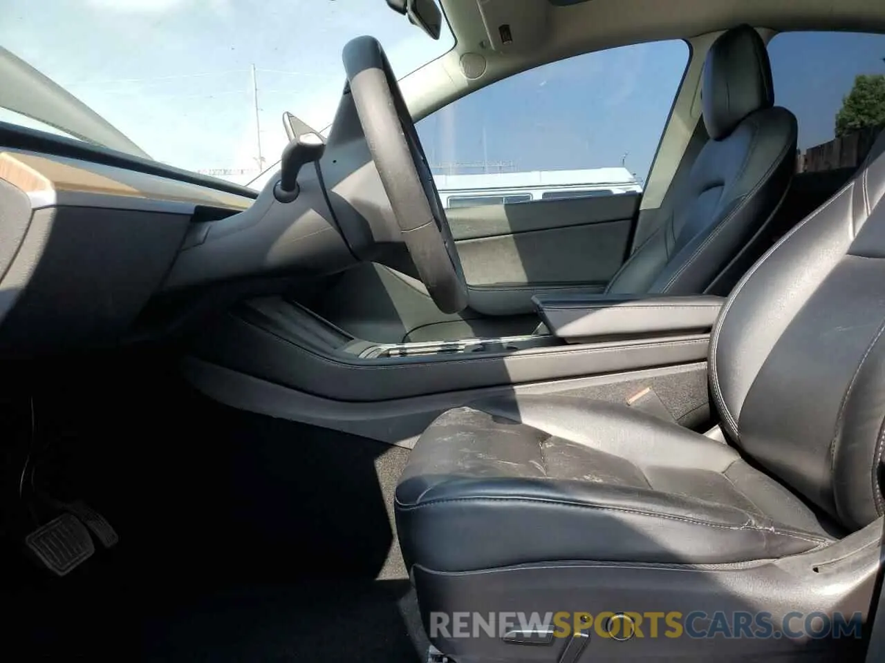 7 Photograph of a damaged car 5YJYGDEE5MF282363 TESLA MODEL Y 2021