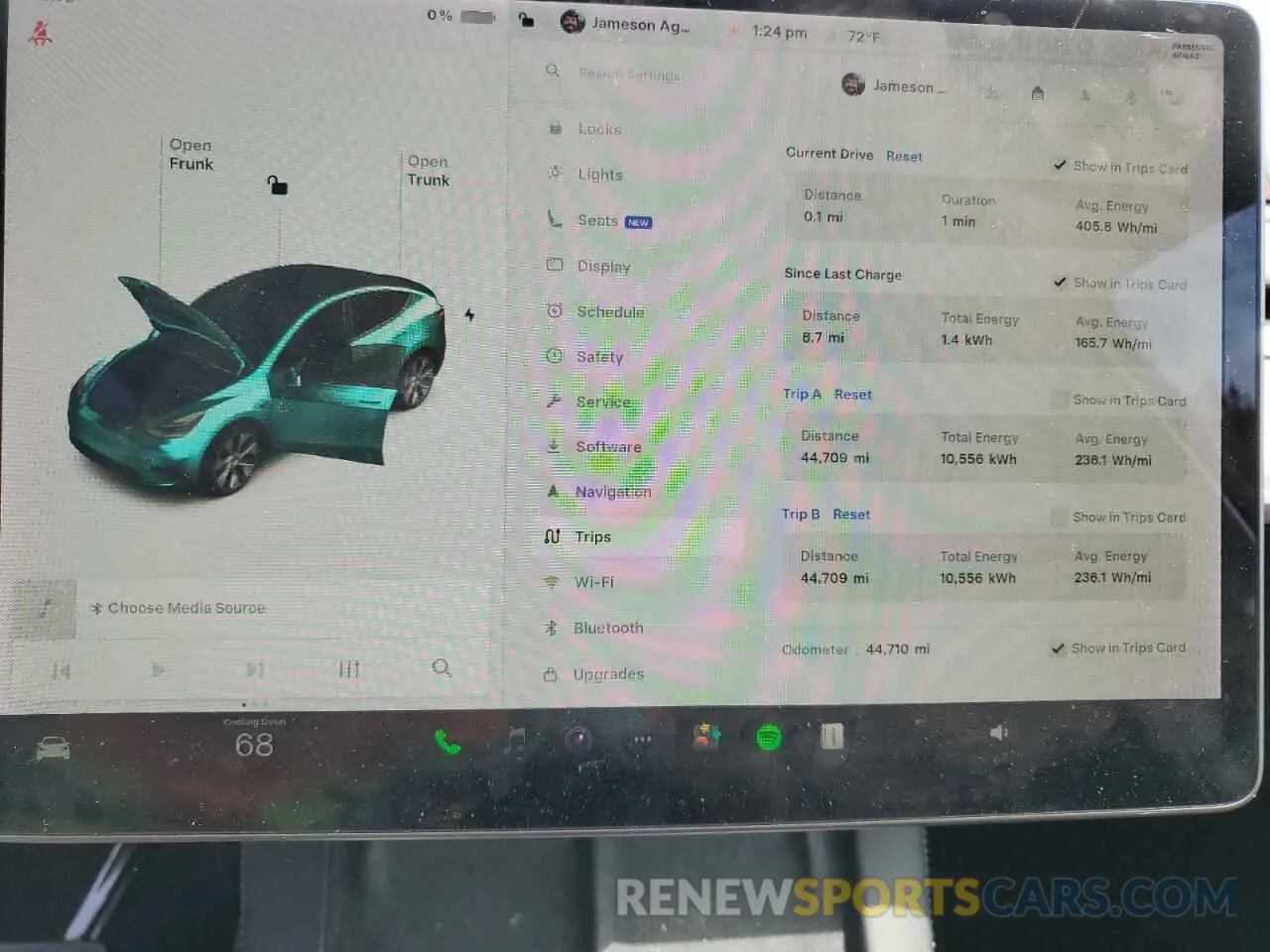9 Photograph of a damaged car 5YJYGDEE5MF285098 TESLA MODEL Y 2021