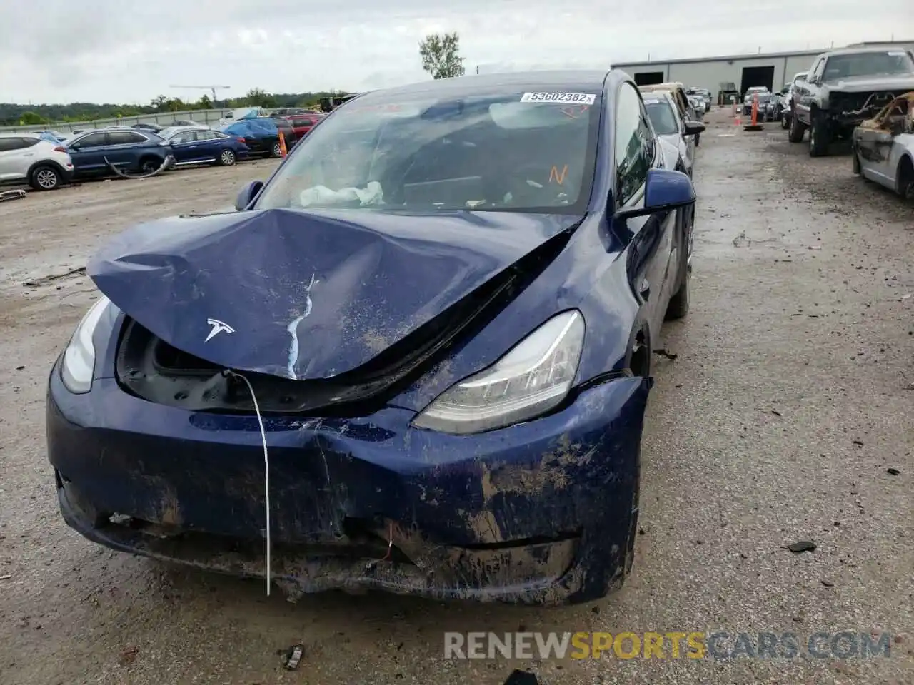 10 Photograph of a damaged car 5YJYGDEE5MF305835 TESLA MODEL Y 2021