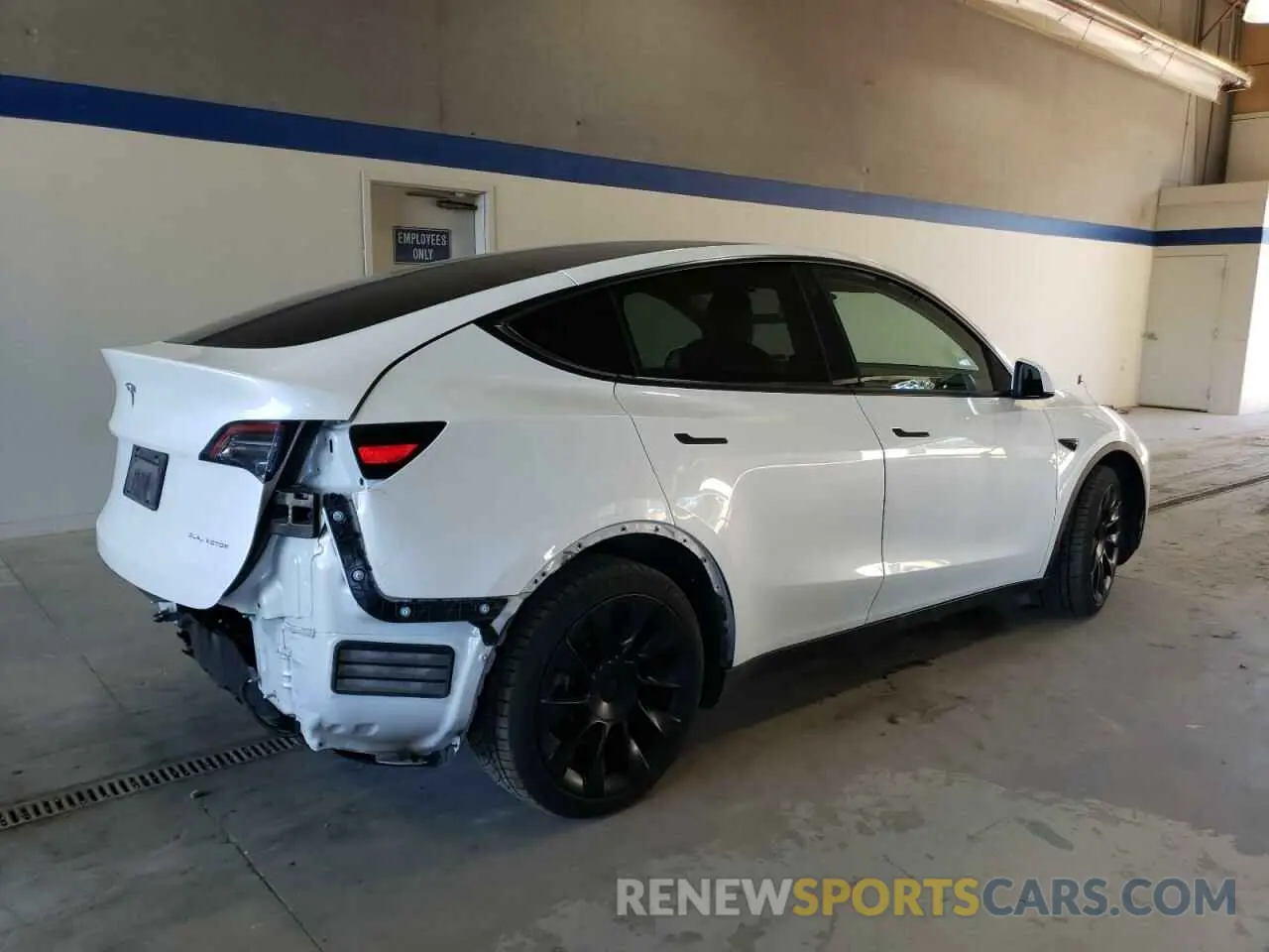 3 Photograph of a damaged car 5YJYGDEE6MF065212 TESLA MODEL Y 2021