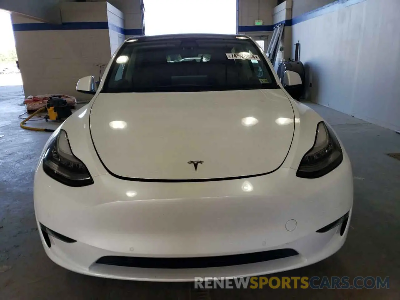 5 Photograph of a damaged car 5YJYGDEE6MF065212 TESLA MODEL Y 2021