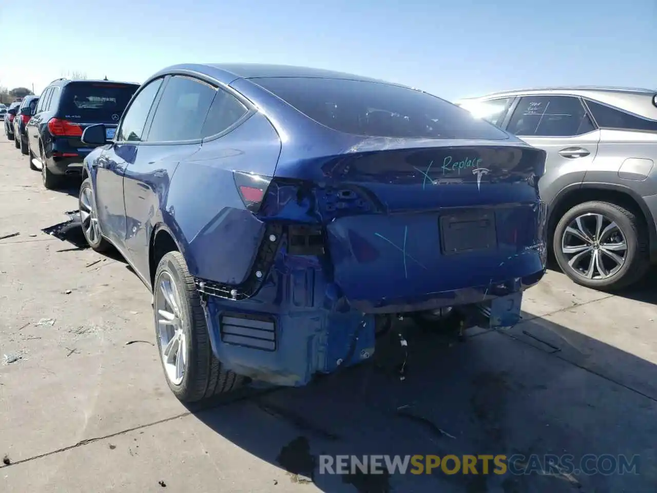 3 Photograph of a damaged car 5YJYGDEE6MF065789 TESLA MODEL Y 2021