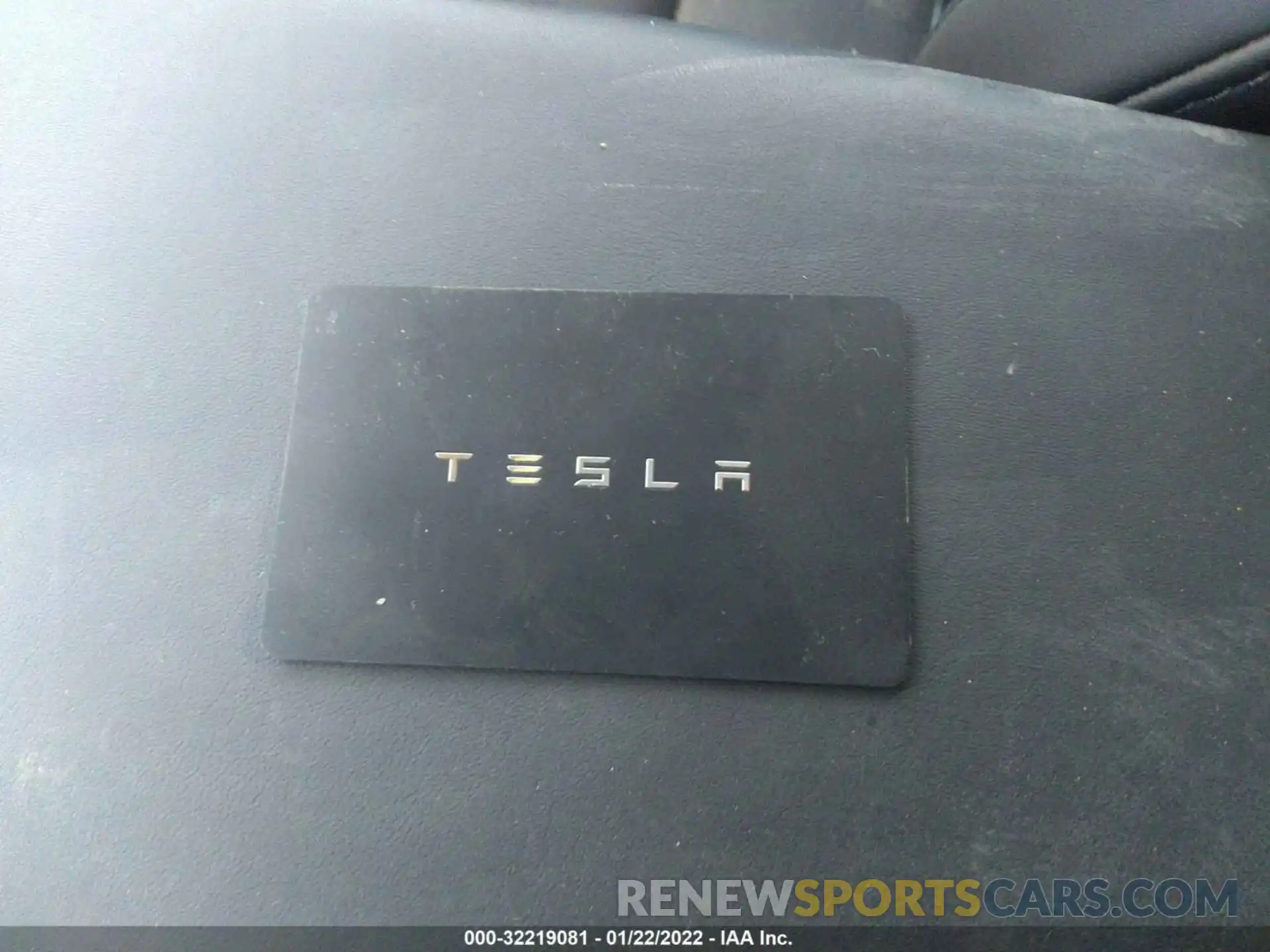 11 Photograph of a damaged car 5YJYGDEE6MF068112 TESLA MODEL Y 2021