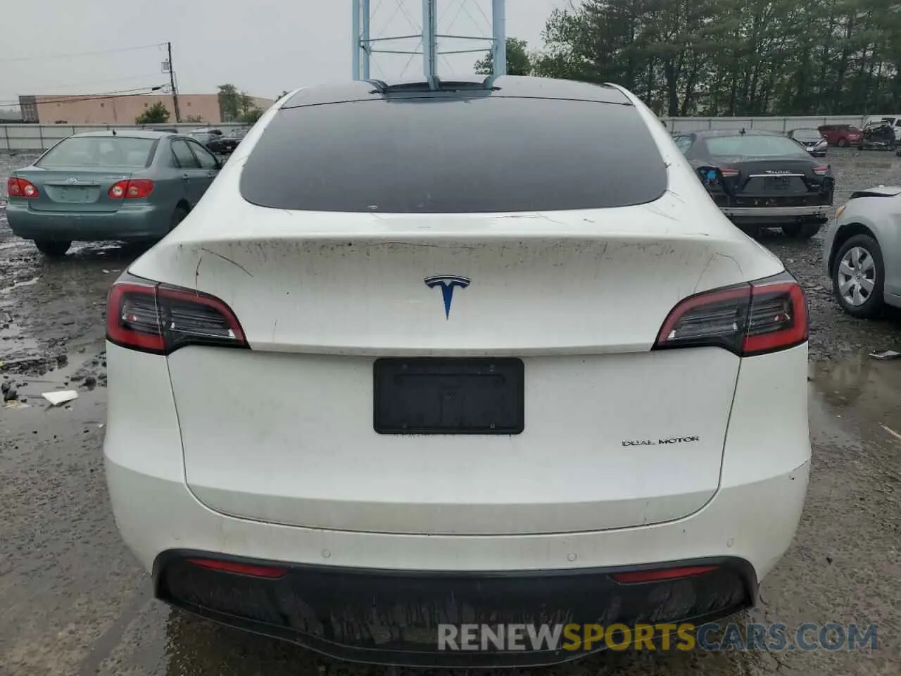 6 Photograph of a damaged car 5YJYGDEE6MF068126 TESLA MODEL Y 2021