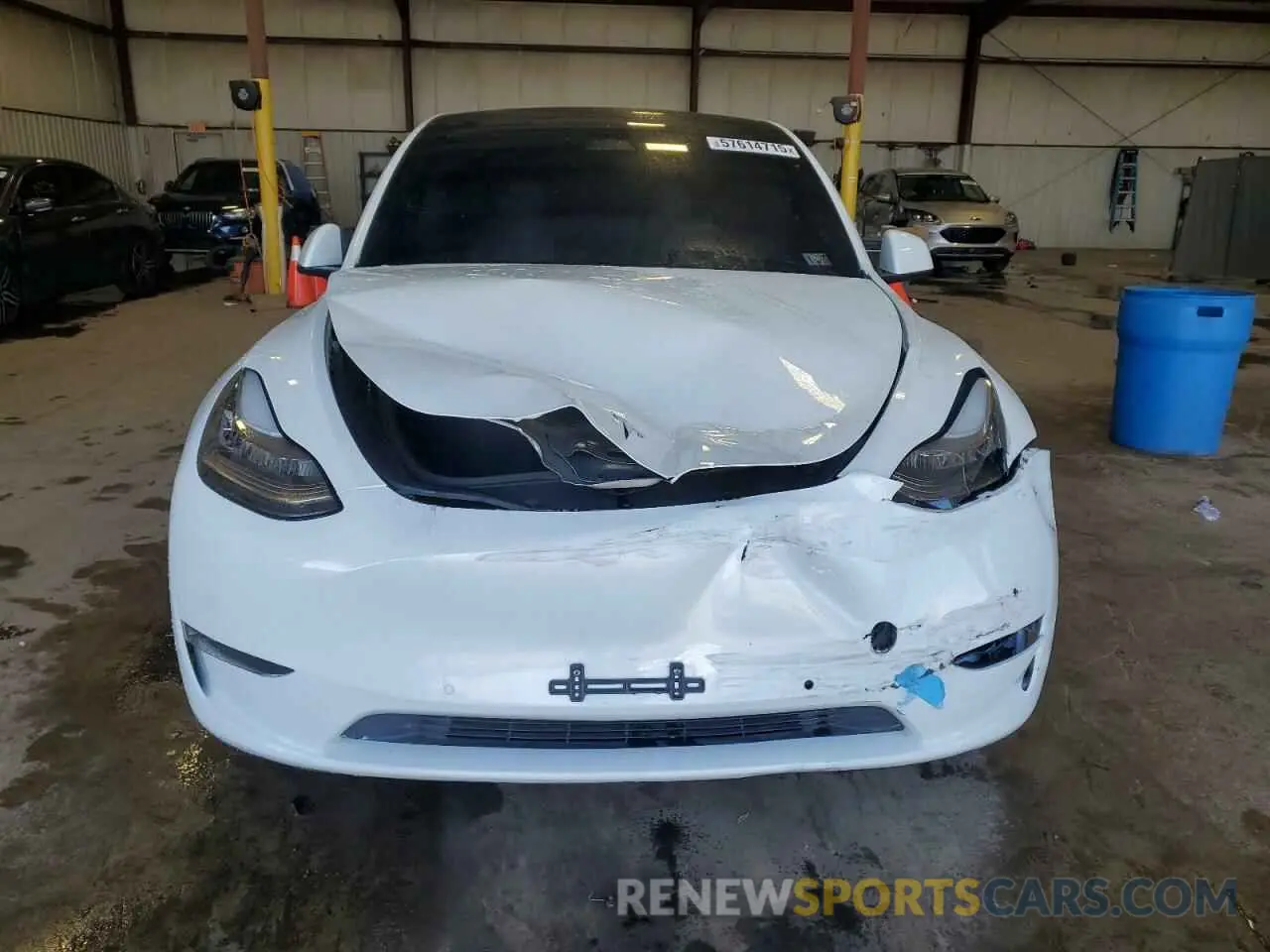5 Photograph of a damaged car 5YJYGDEE6MF072824 TESLA MODEL Y 2021