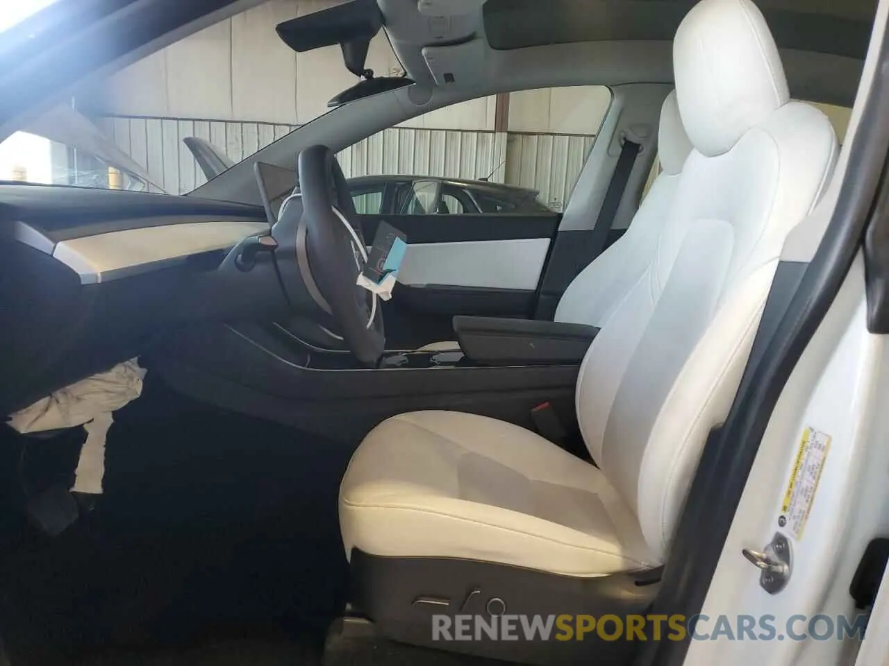 7 Photograph of a damaged car 5YJYGDEE6MF072824 TESLA MODEL Y 2021