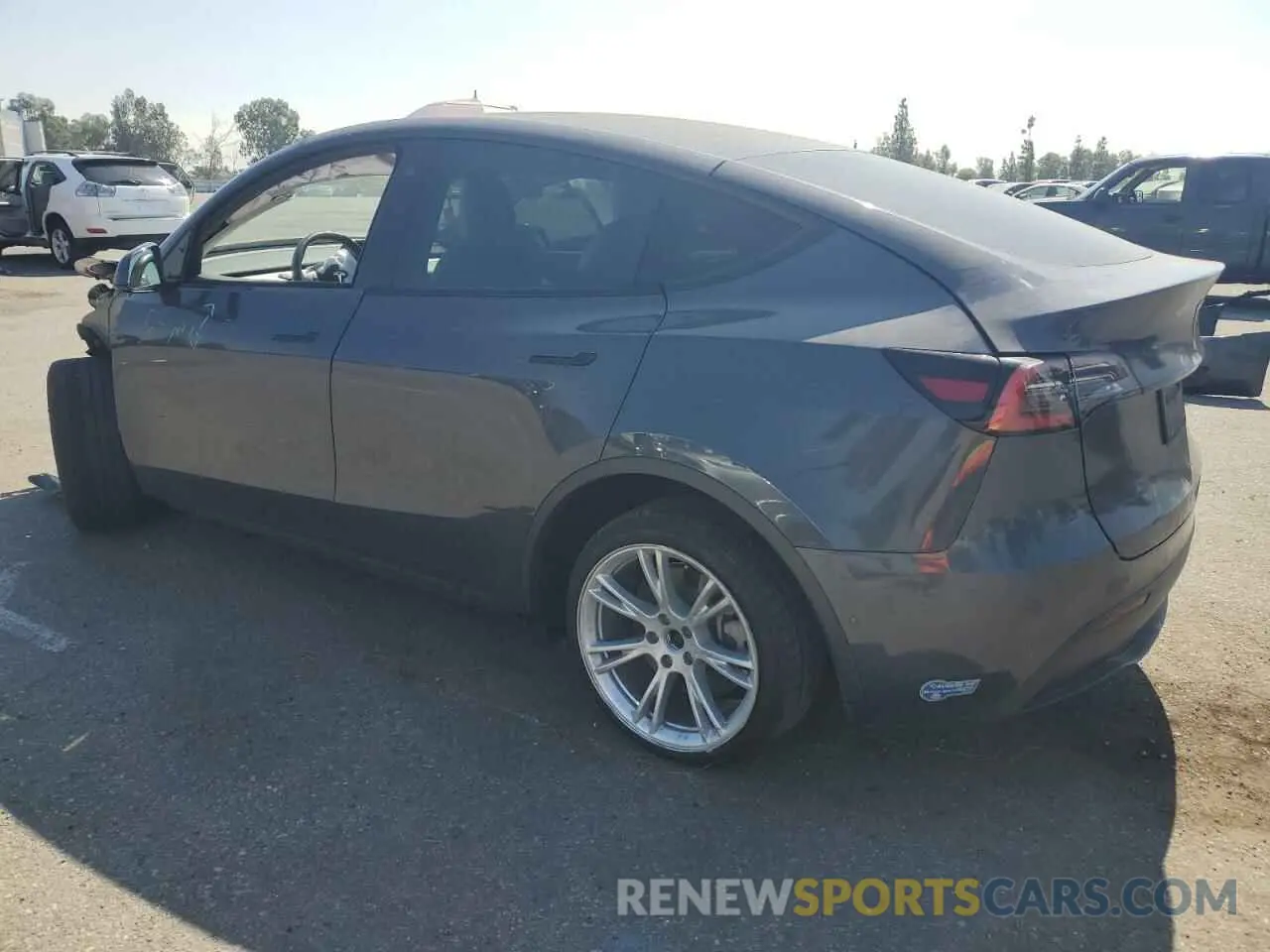 2 Photograph of a damaged car 5YJYGDEE6MF073360 TESLA MODEL Y 2021
