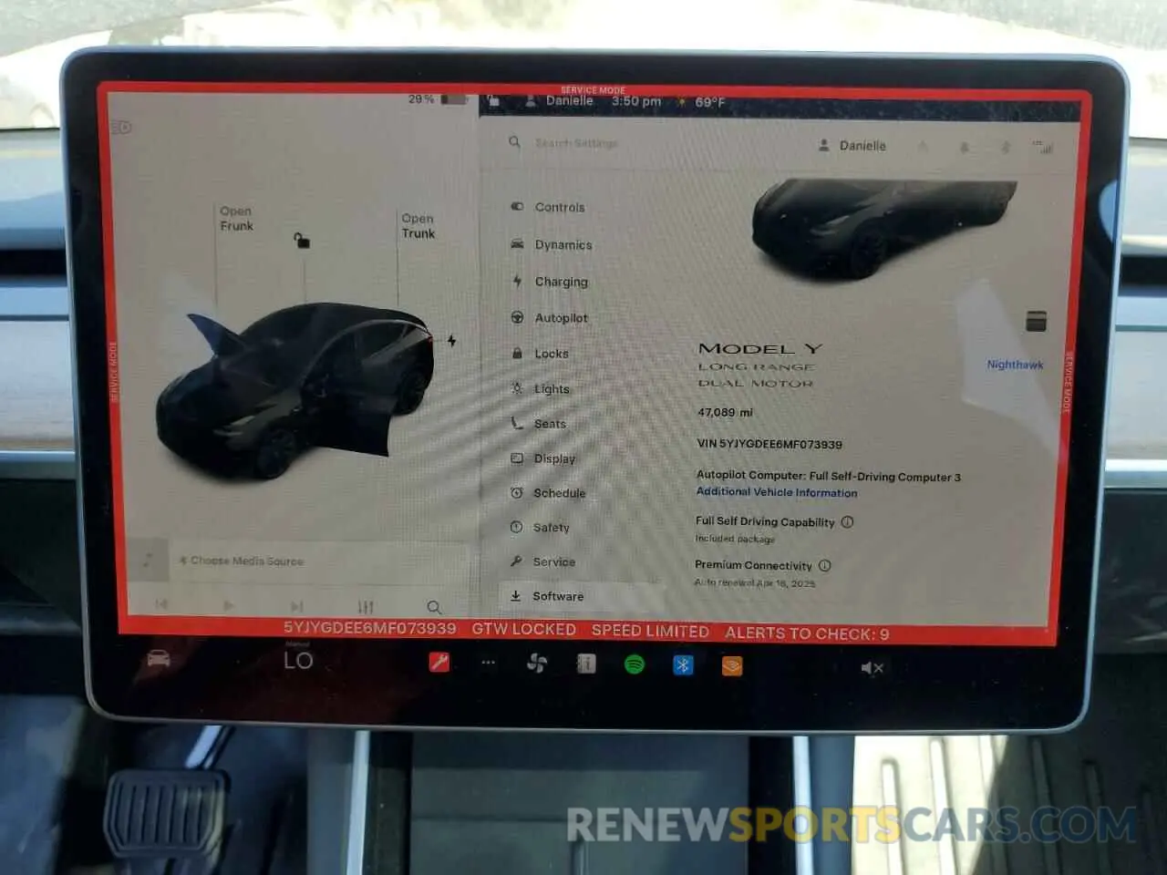 9 Photograph of a damaged car 5YJYGDEE6MF073939 TESLA MODEL Y 2021