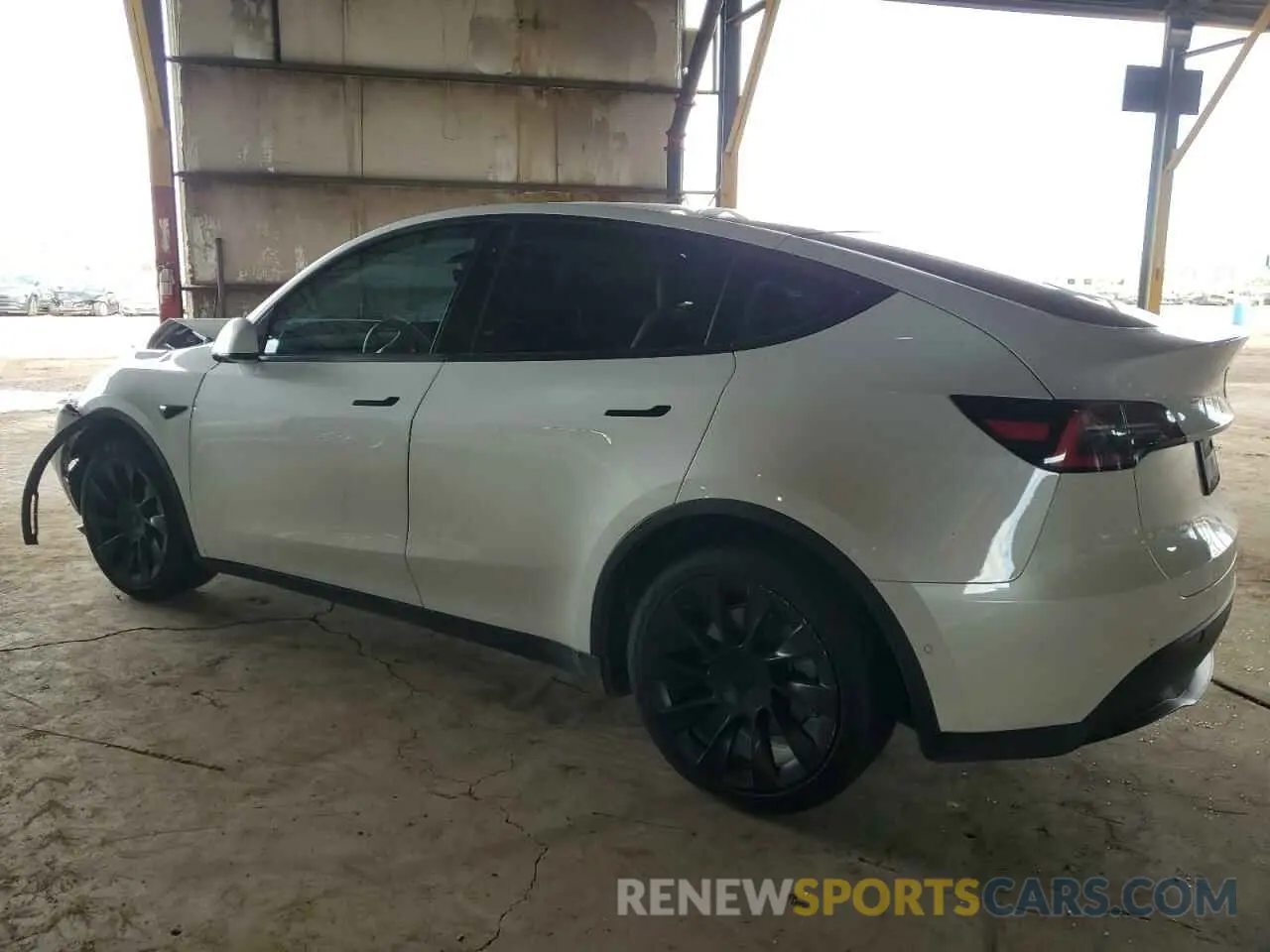 2 Photograph of a damaged car 5YJYGDEE6MF075819 TESLA MODEL Y 2021