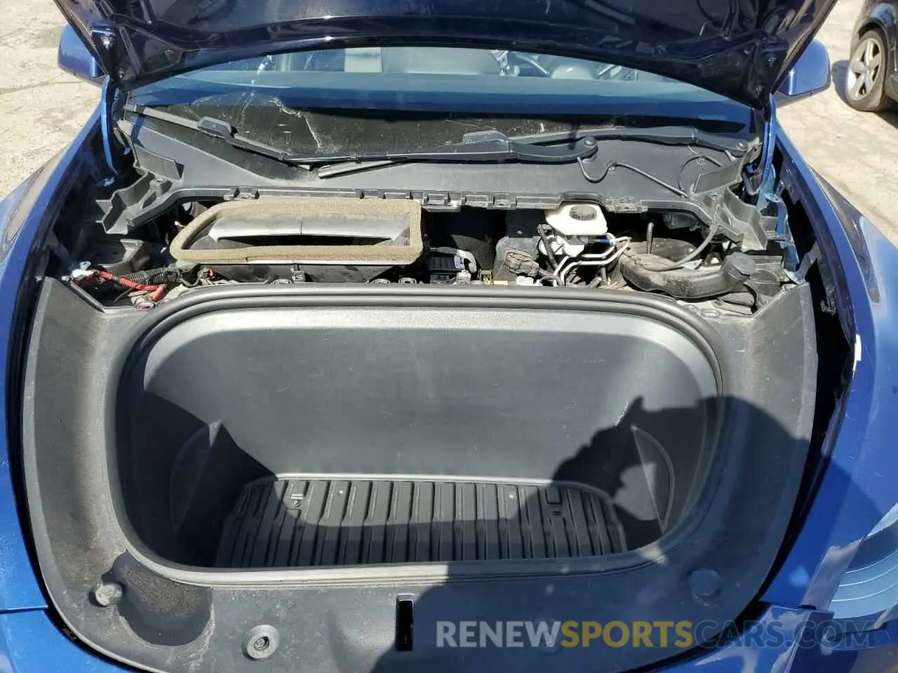 11 Photograph of a damaged car 5YJYGDEE6MF076873 TESLA MODEL Y 2021