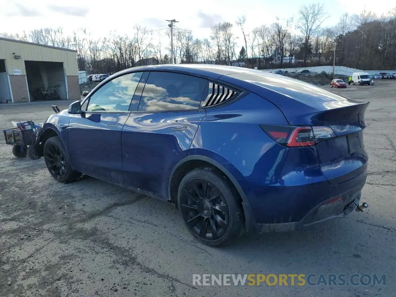 2 Photograph of a damaged car 5YJYGDEE6MF076873 TESLA MODEL Y 2021