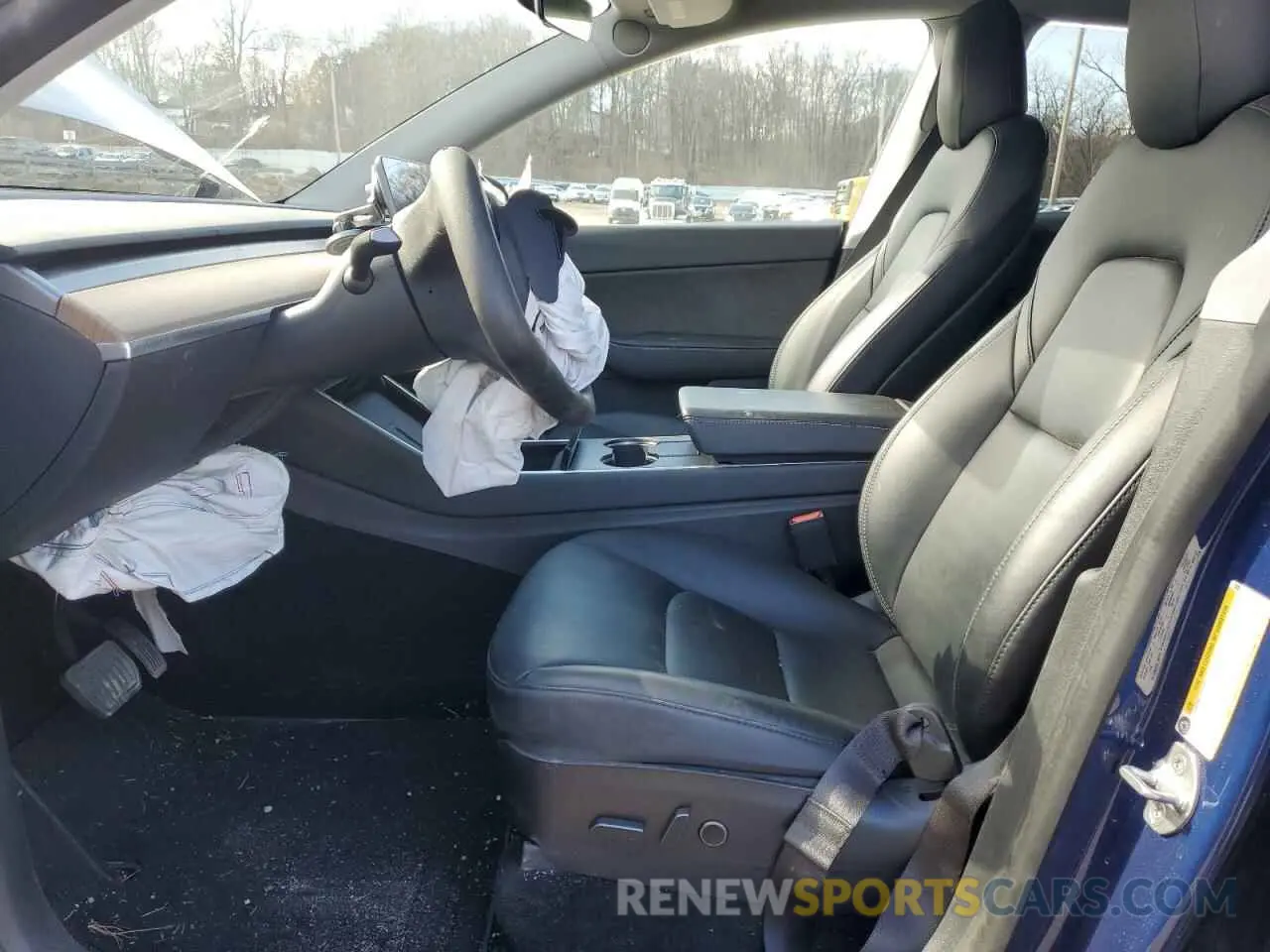 7 Photograph of a damaged car 5YJYGDEE6MF076873 TESLA MODEL Y 2021