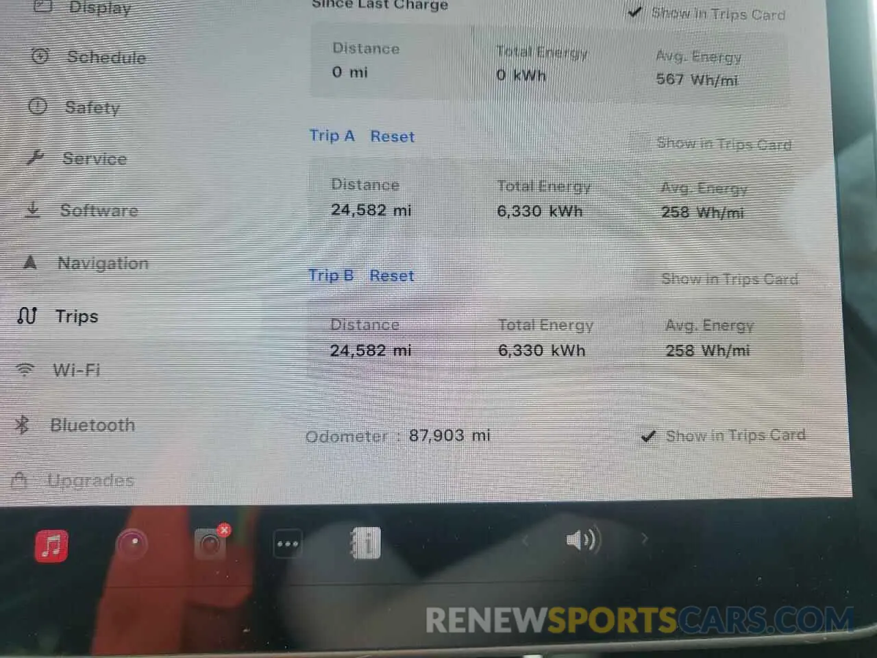 9 Photograph of a damaged car 5YJYGDEE6MF077764 TESLA MODEL Y 2021
