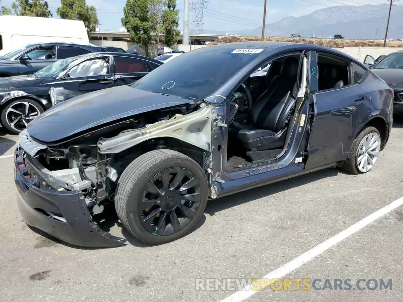 1 Photograph of a damaged car 5YJYGDEE6MF080230 TESLA MODEL Y 2021