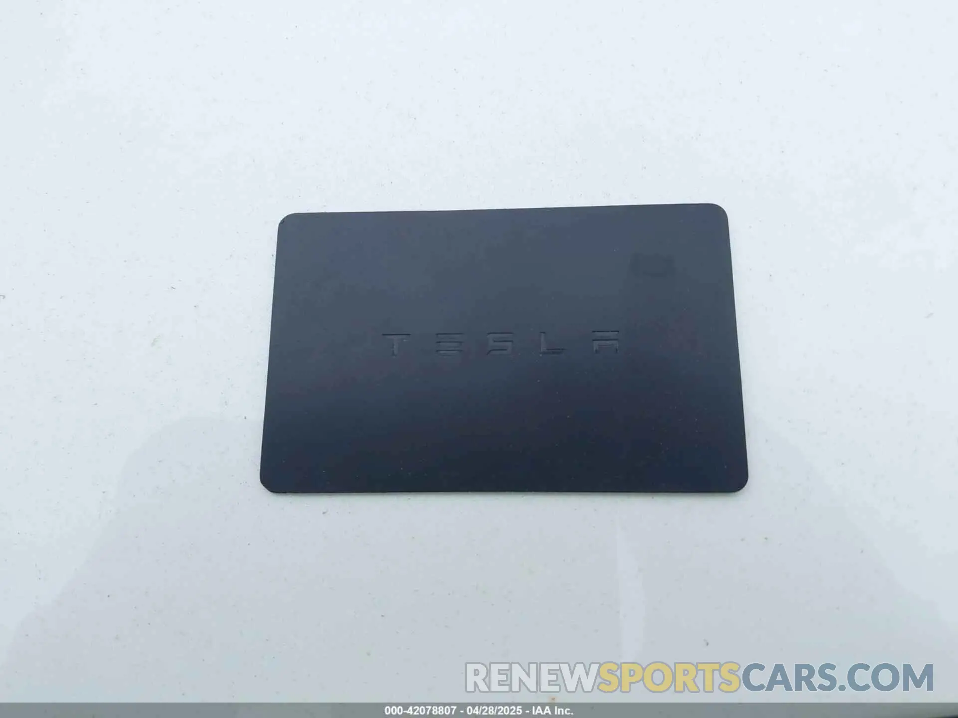 11 Photograph of a damaged car 5YJYGDEE6MF082883 TESLA MODEL Y 2021