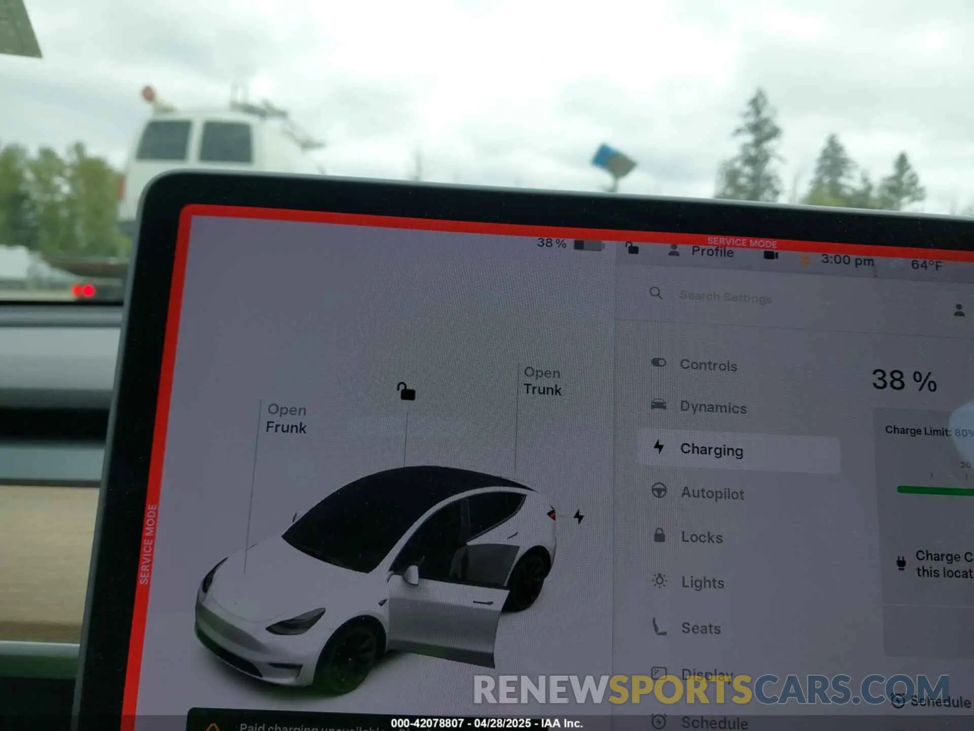 18 Photograph of a damaged car 5YJYGDEE6MF082883 TESLA MODEL Y 2021