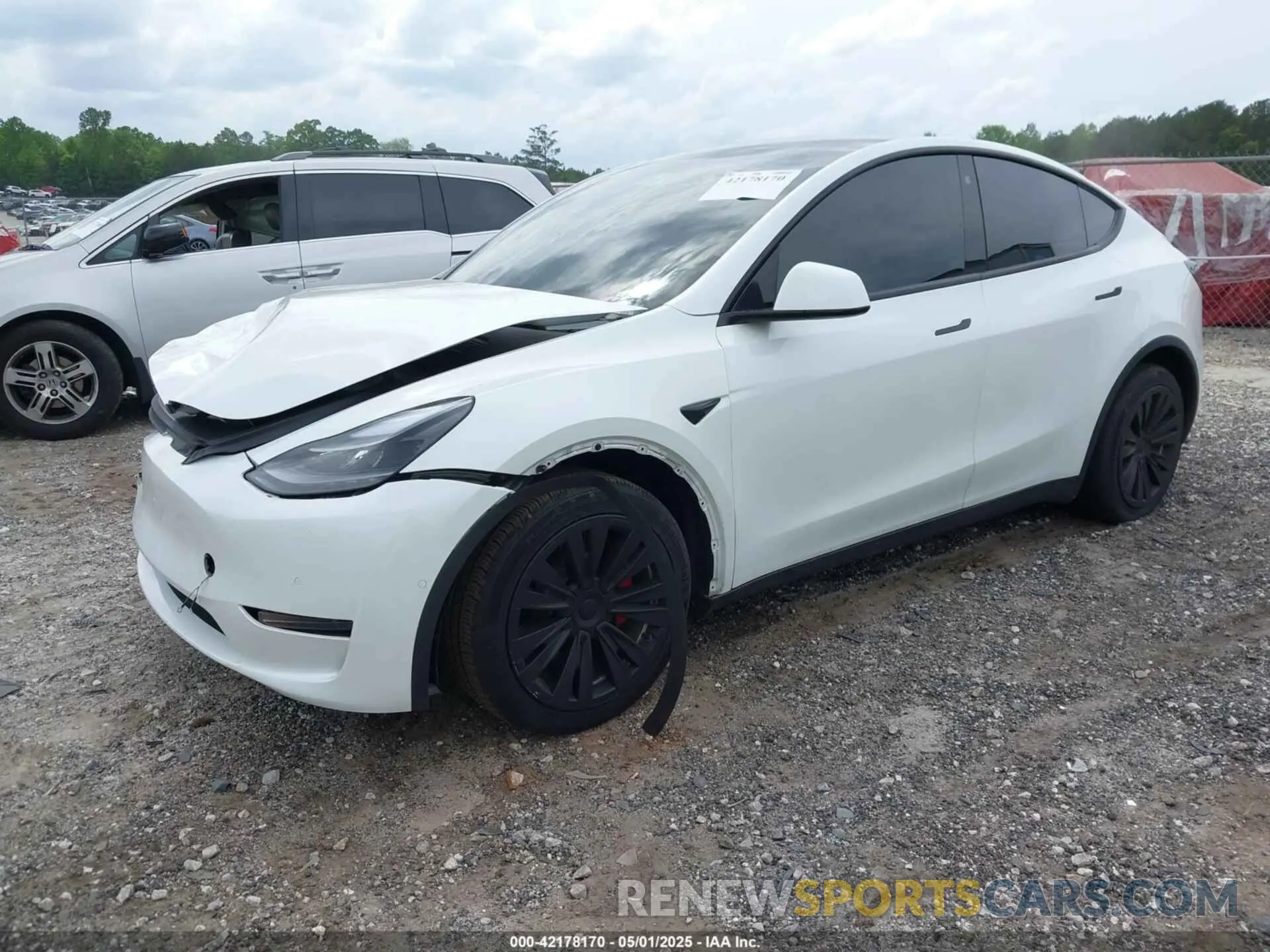 2 Photograph of a damaged car 5YJYGDEE6MF083029 TESLA MODEL Y 2021