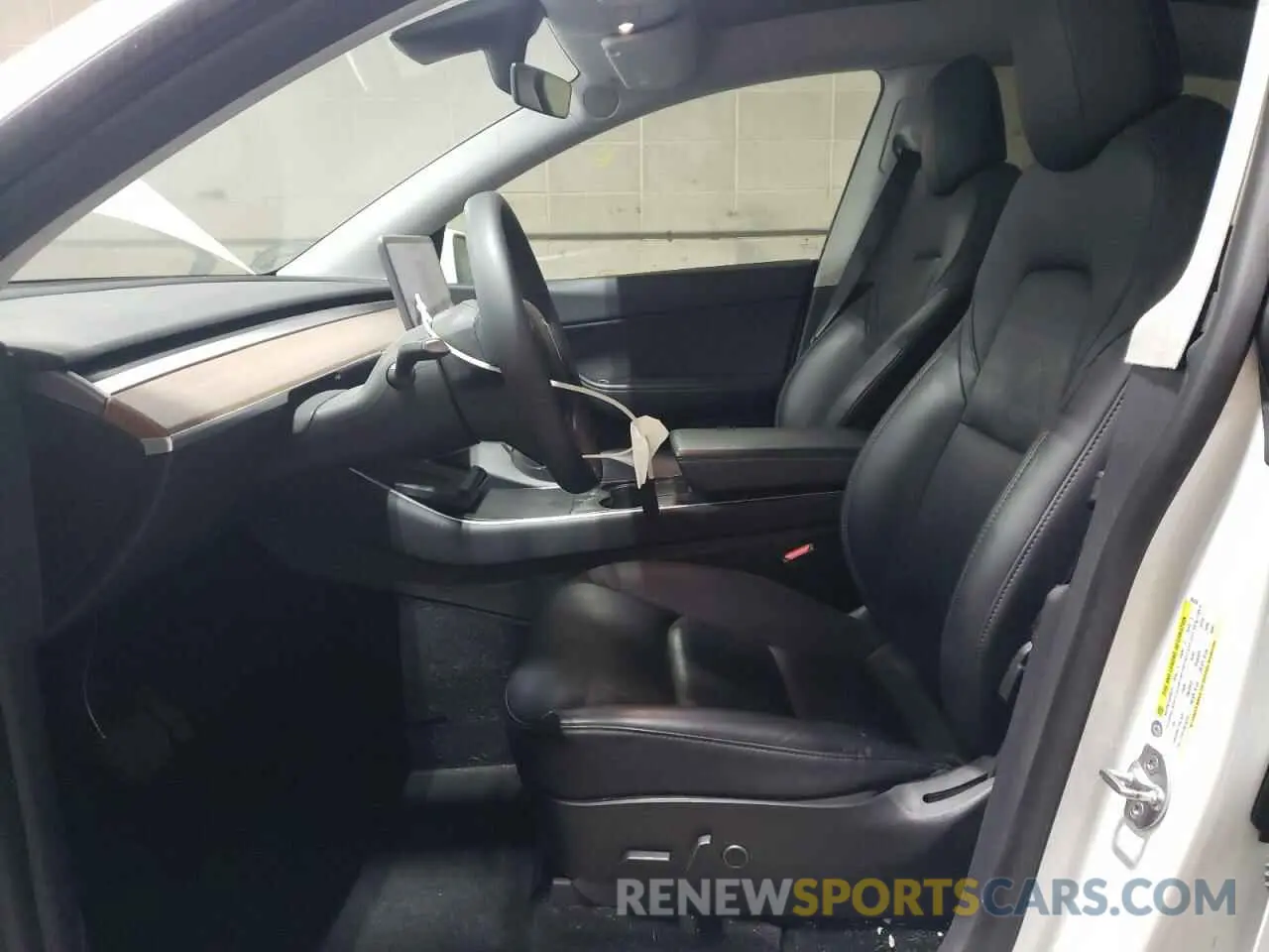 7 Photograph of a damaged car 5YJYGDEE6MF088330 TESLA MODEL Y 2021