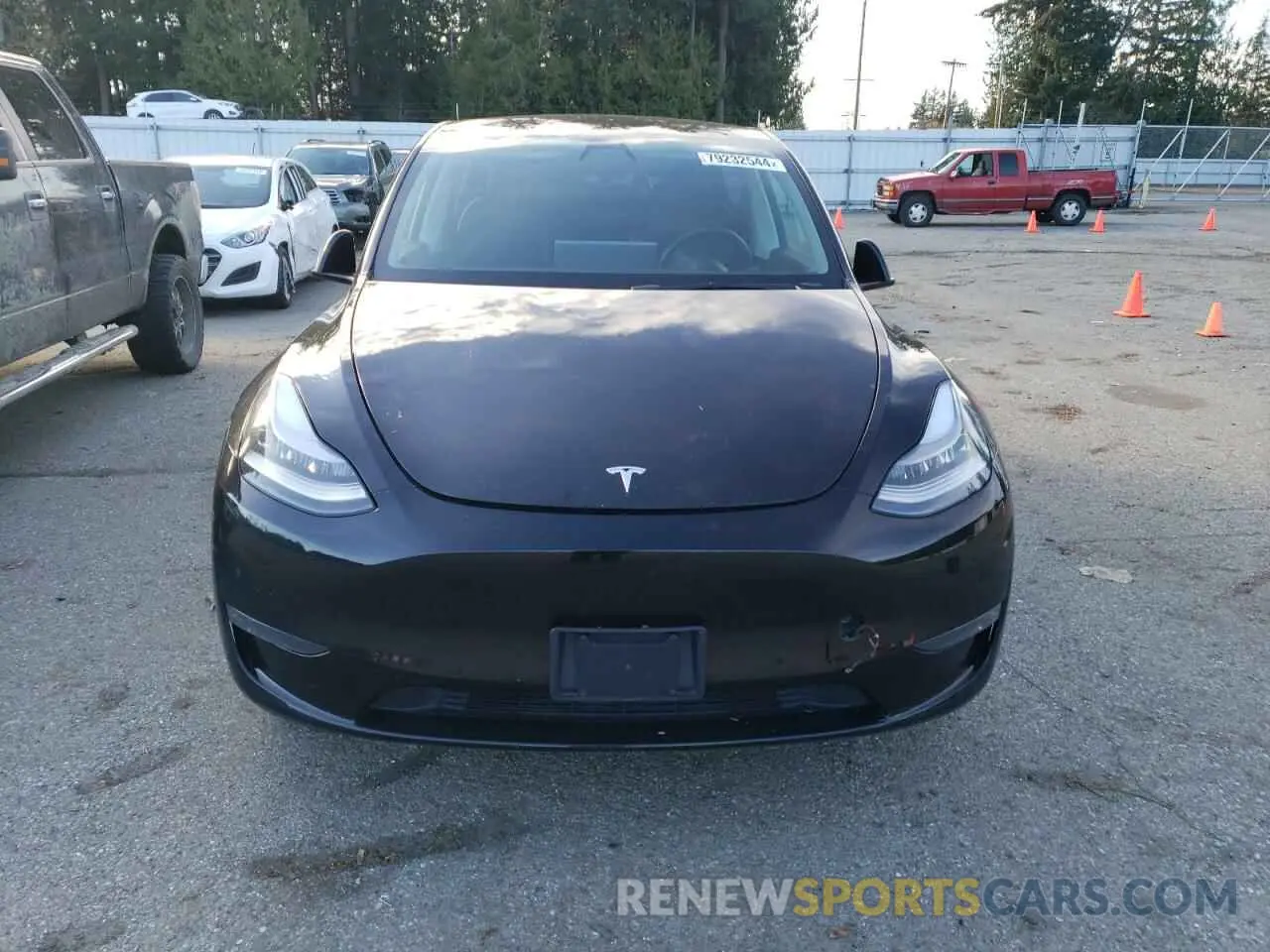 5 Photograph of a damaged car 5YJYGDEE6MF091566 TESLA MODEL Y 2021