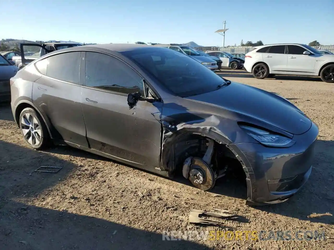 4 Photograph of a damaged car 5YJYGDEE6MF093494 TESLA MODEL Y 2021